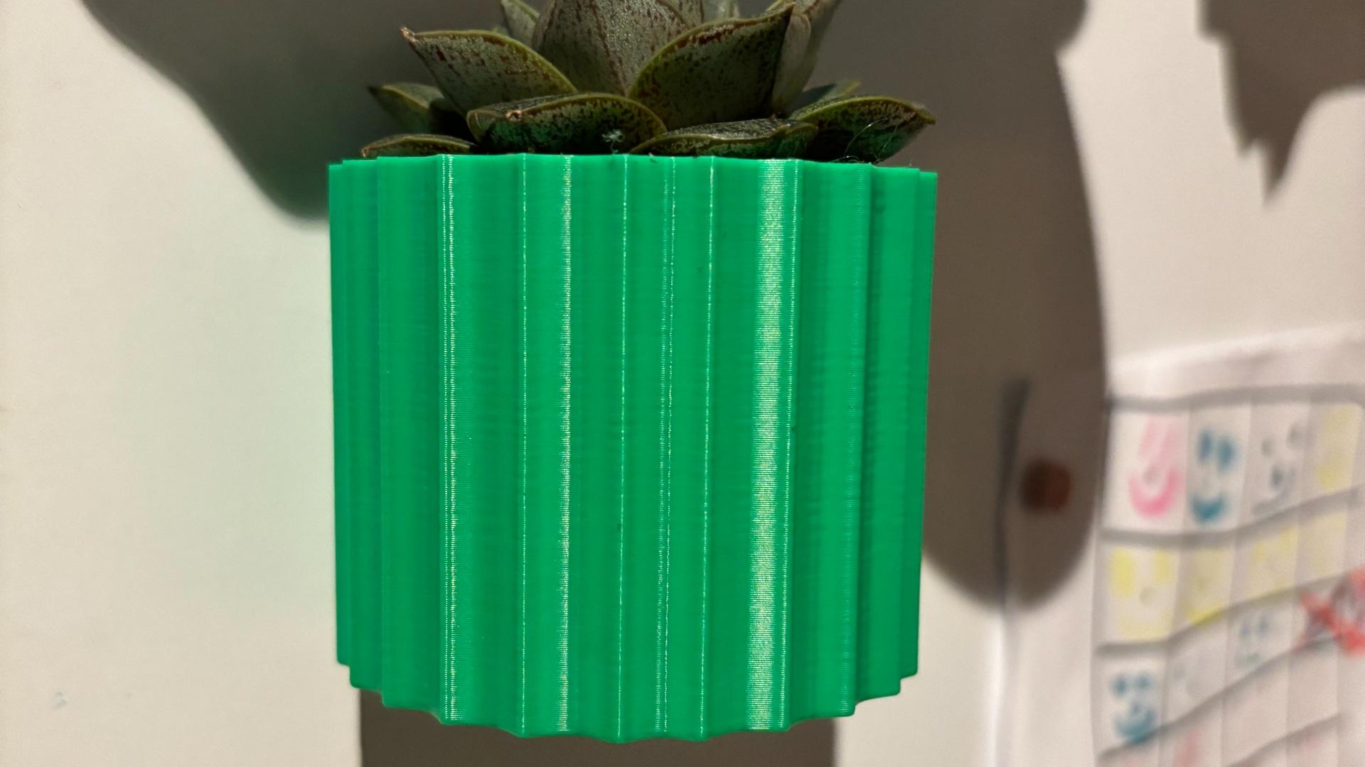  Fridge magnetic planter for succelent plants - 1 3d model
