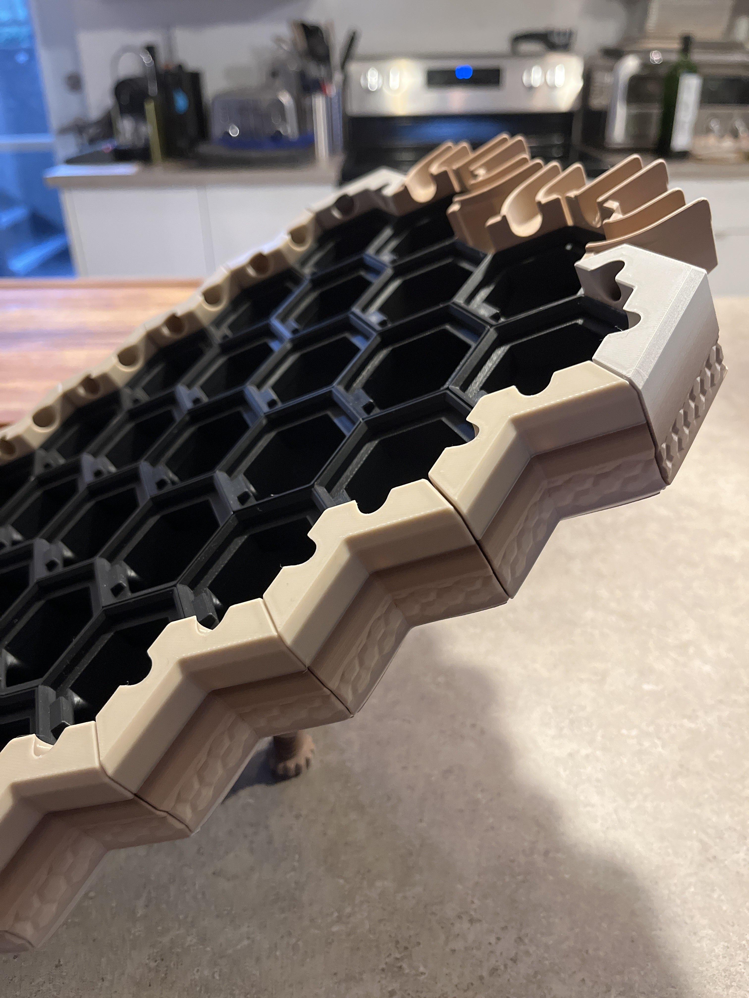 Super Fancy Gutters for Modular Hextraction board 3d model