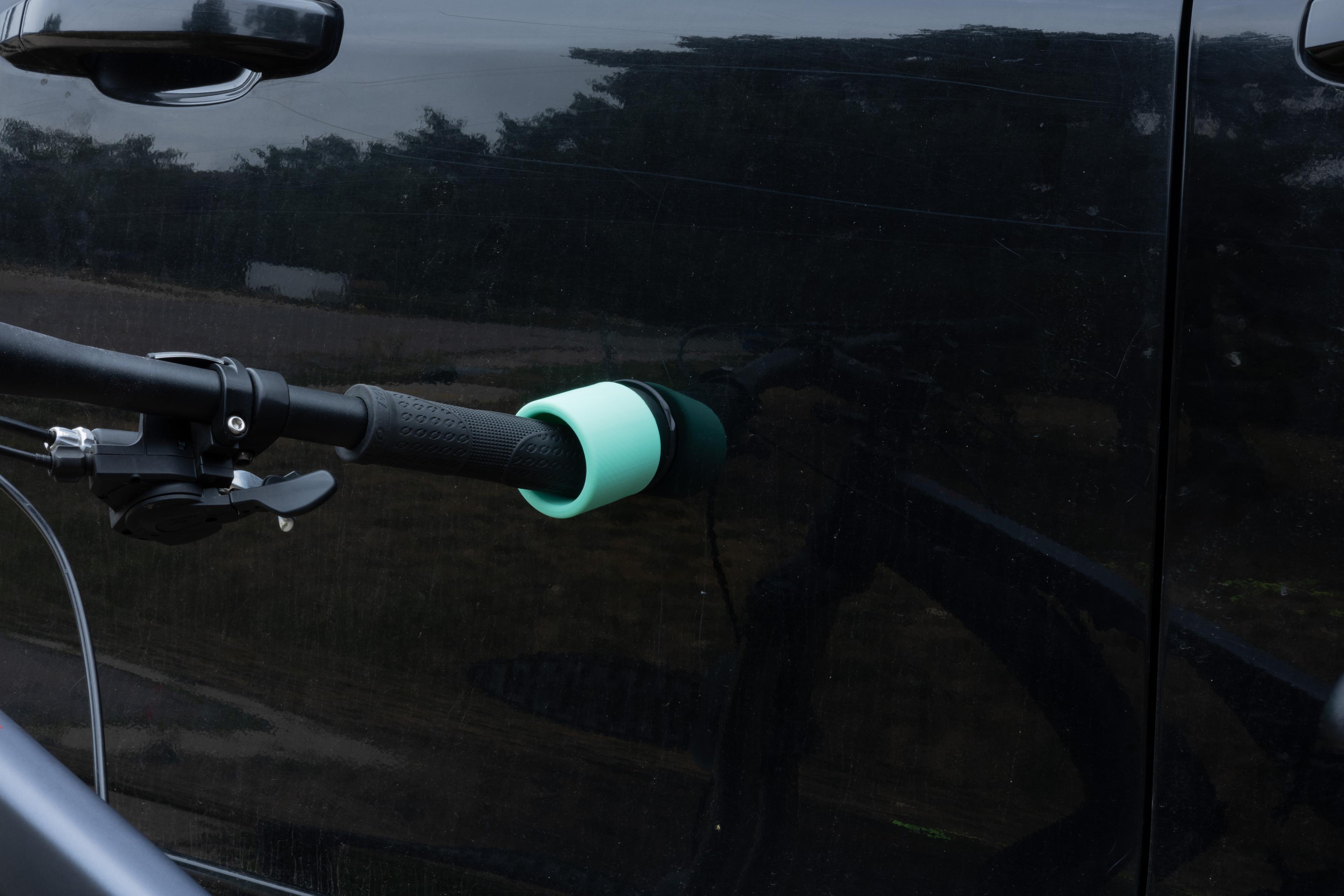 Trailhead Bike Handlebar Rest - Suction Cup Handlebar Rest 3d model