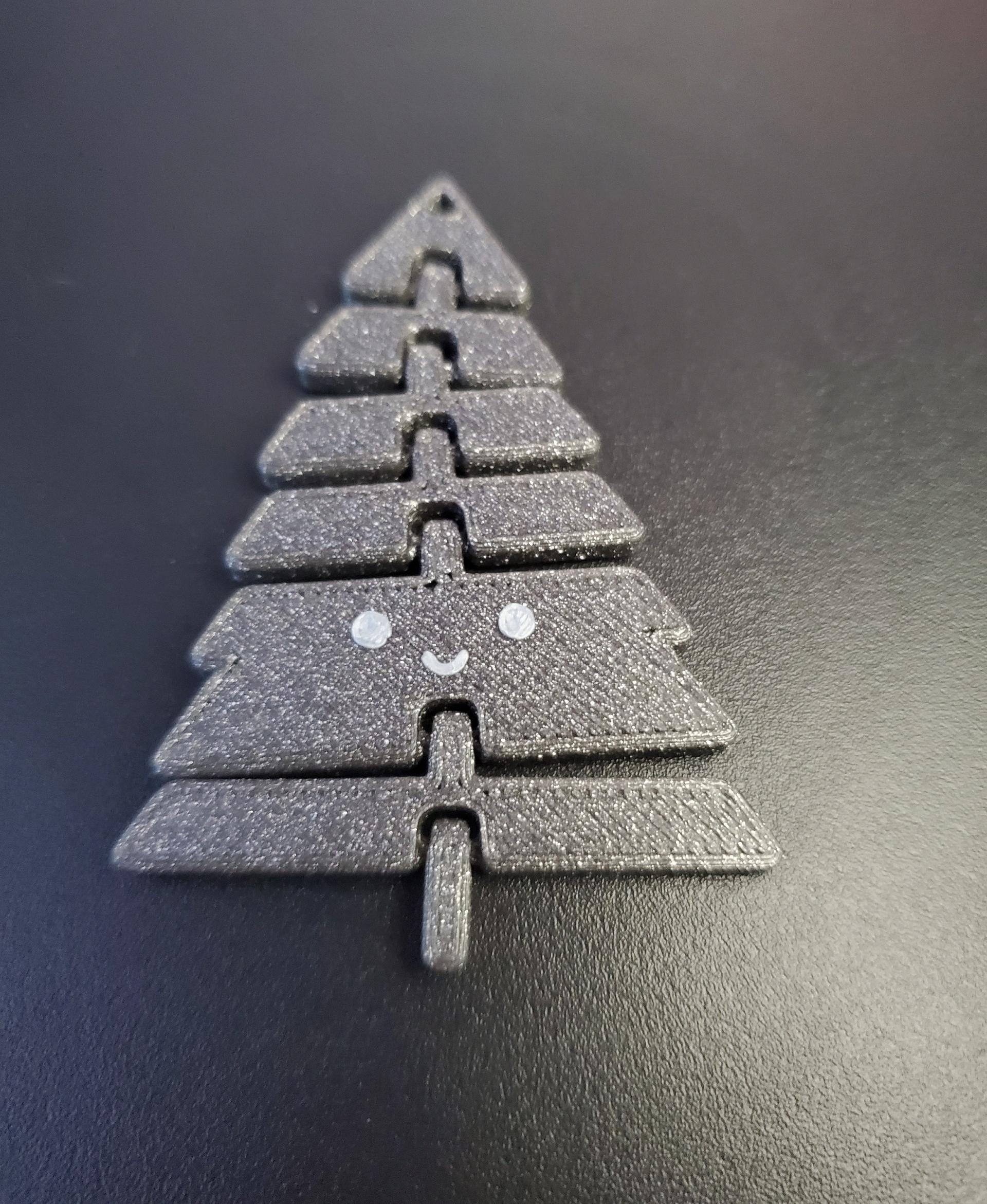Articulated Kawaii Christmas Tree Keychain - Print in place fidget toy - 3mf - hobbyking glitter grey - 3d model