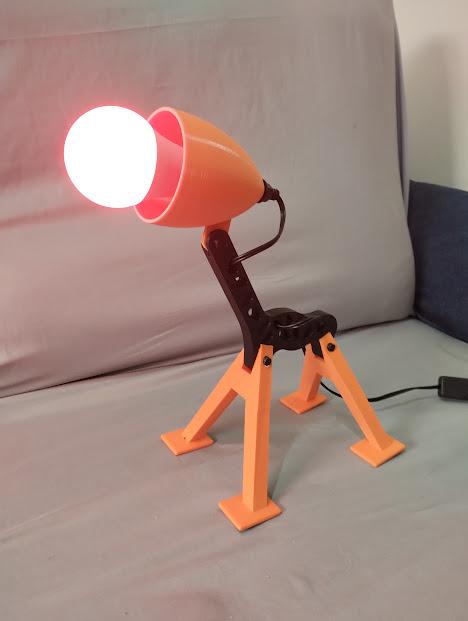 Giraffe lamp - My version of the giraffe, I only broke the tip of the head so I could turn it up and down - 3d model