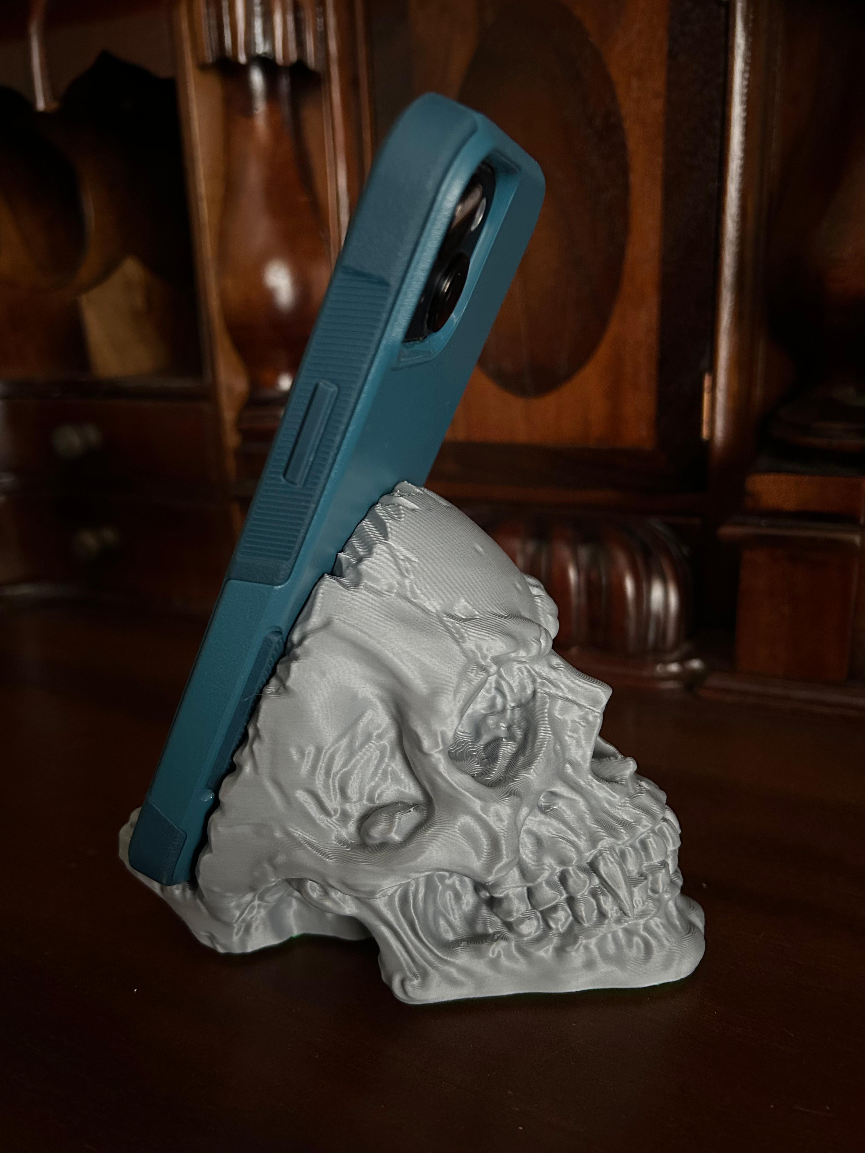 PrintedObsession Skull Phone Holder Remix 3d model
