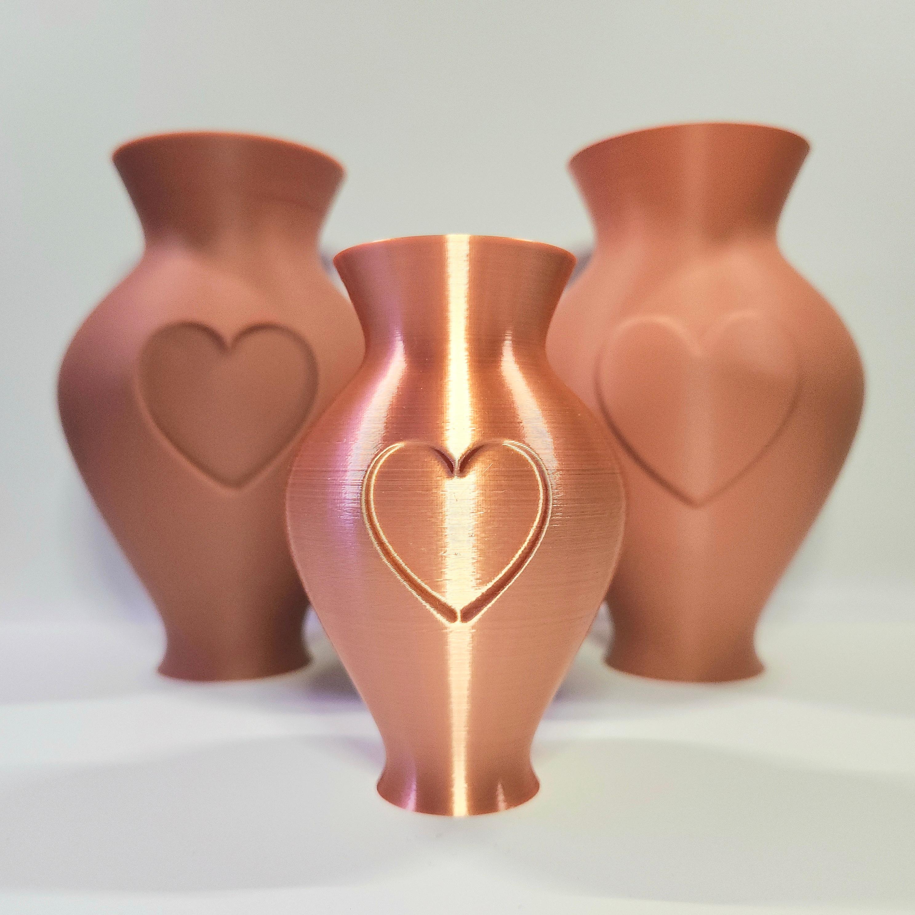 'Enduring Love' Decorative Hearts Flower Vase :: Home Decor 3d model