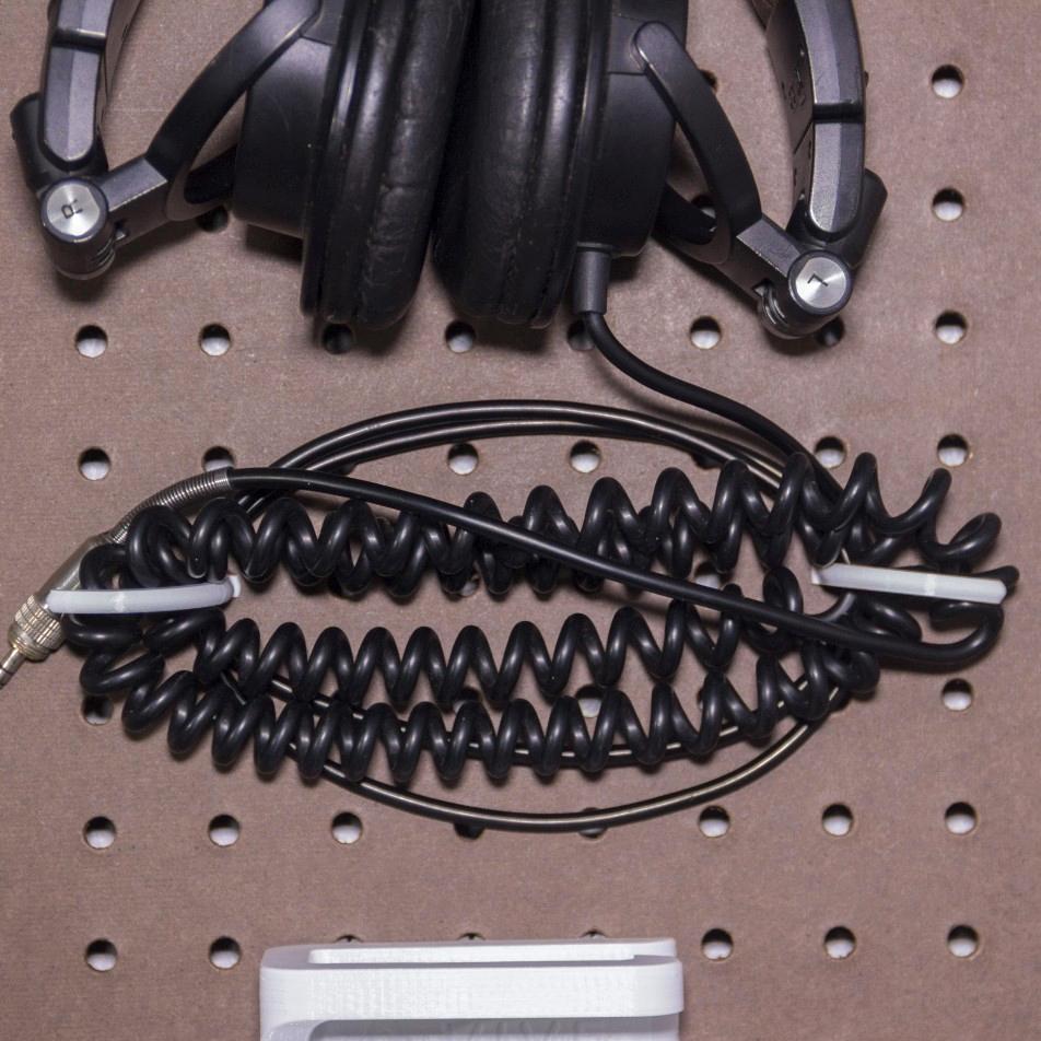Headphone Hanger // Peg Anything 3d model