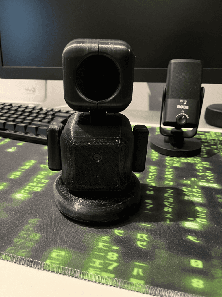 Momy-Desk-Robot 3d model