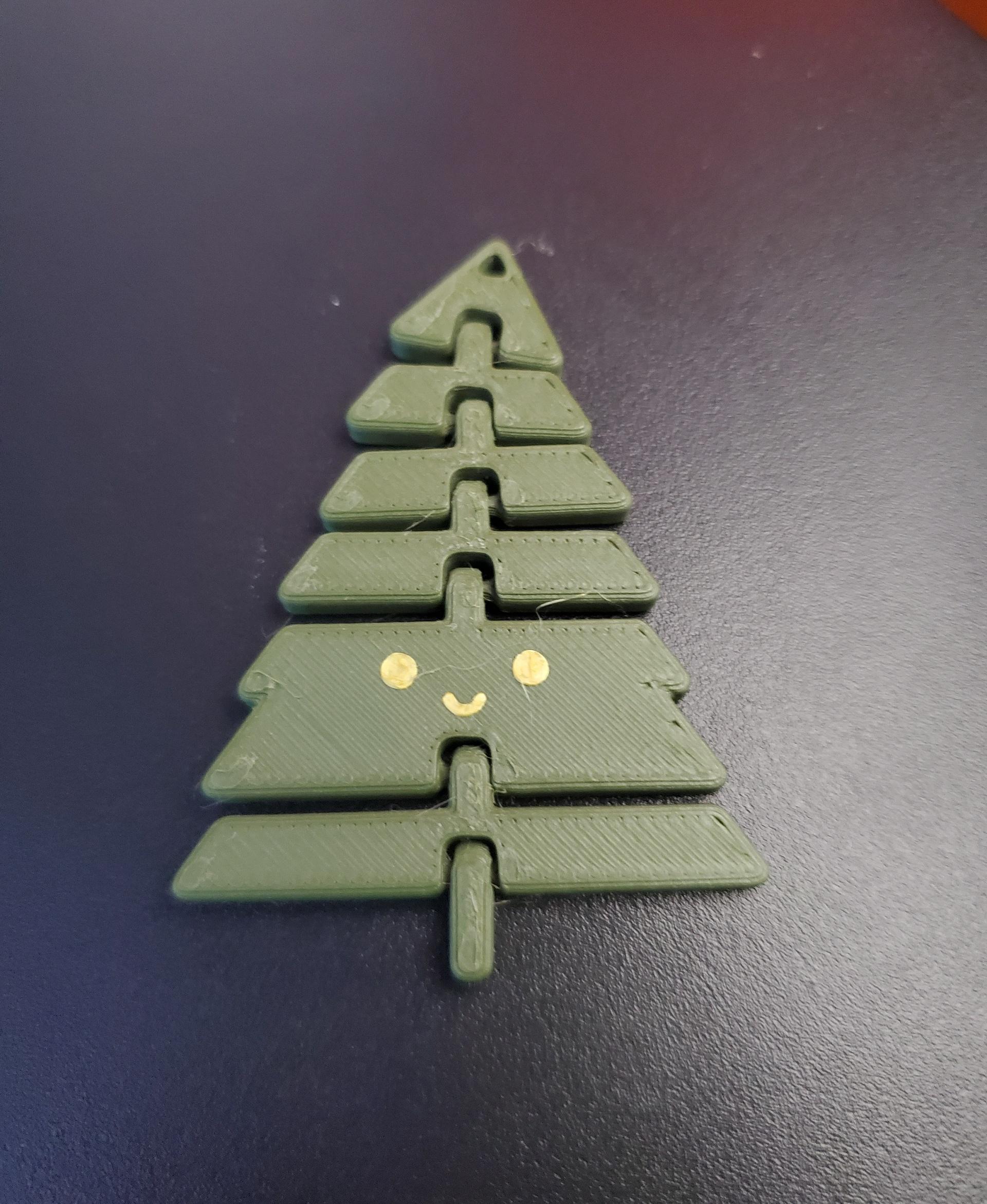 Articulated Kawaii Christmas Tree Keychain - Print in place fidget toy - 3mf - polyterra dark army green - 3d model