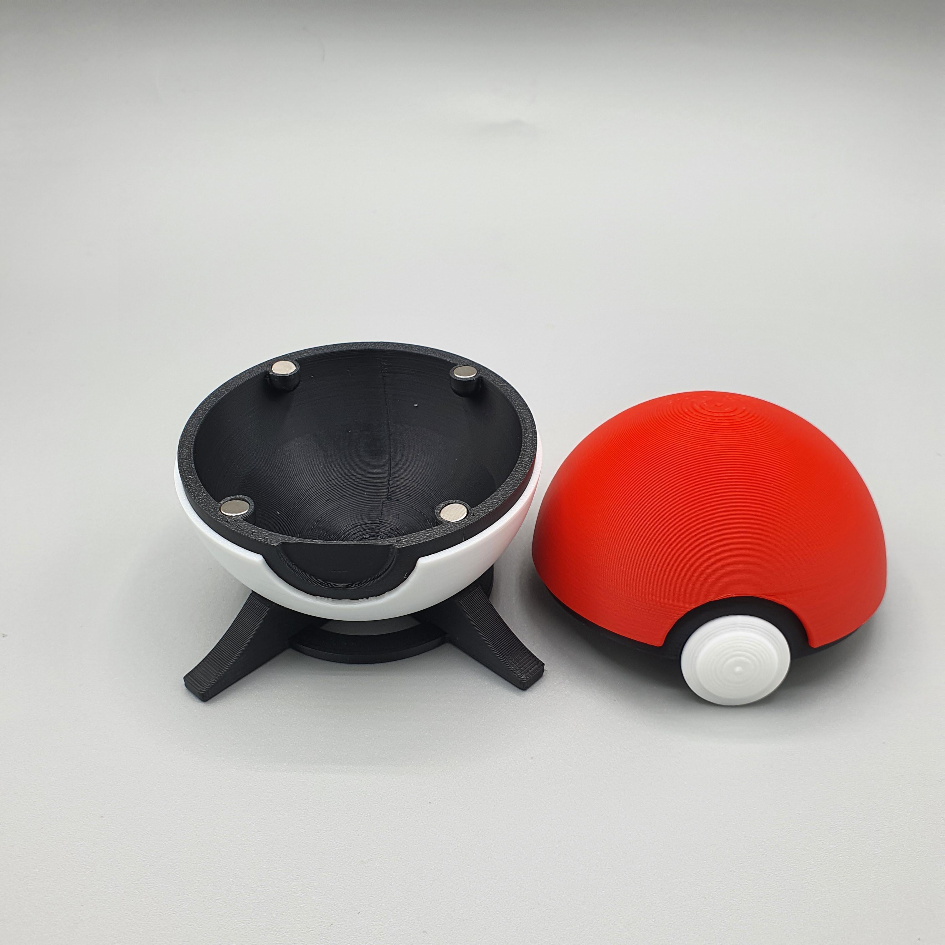 POKEMON POKE BALL CONTAINER SNAP AND STORE 3d model