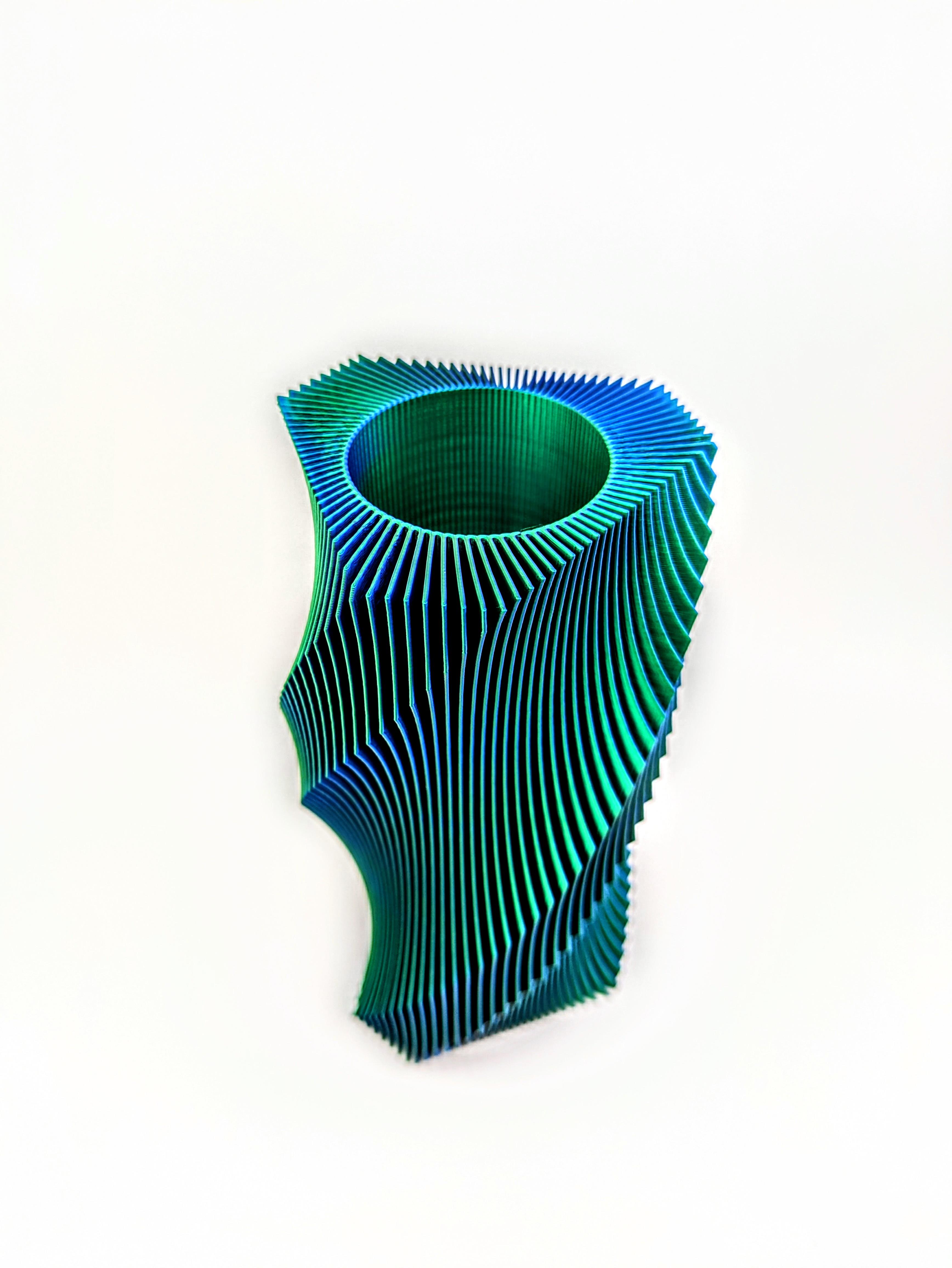 Triangular Fin Vase 3d model