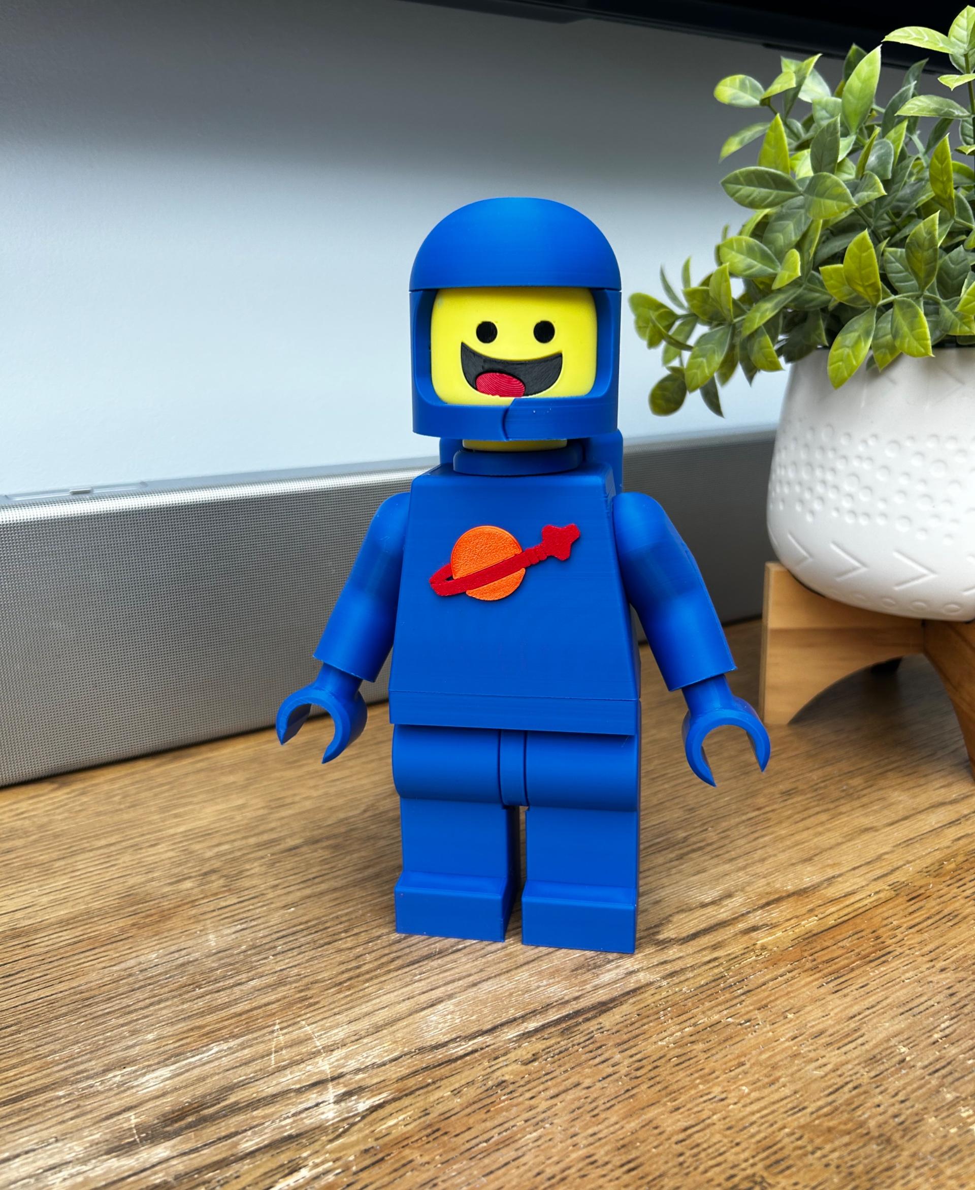 Benny's Head and Helmet (6:1 LEGO-inspired brick figure, NO MMU/AMS, NO supports, NO glue) 3d model