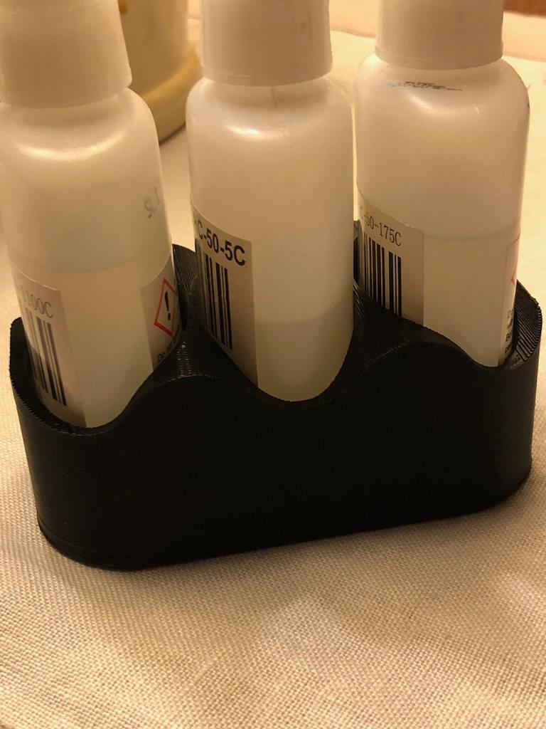 Box Organiser for CA Glue / Boite de rangement pour tubes de colle cyano 3d model