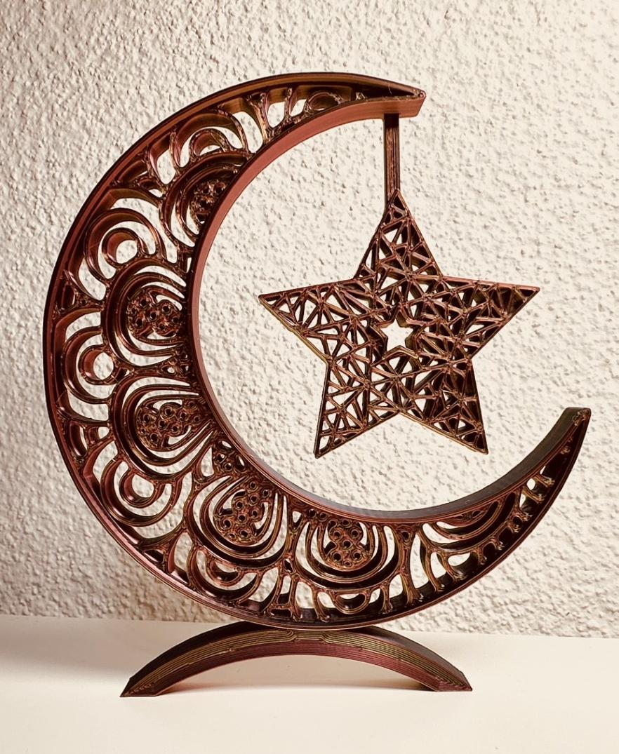 Moon and Star Ornament 2 - Great design. Thanks a lot.
Printer: BambuLab X1C, 0.4mm nozzle
Filament: Eryone Silk PLA (Yellow-Black) - 3d model