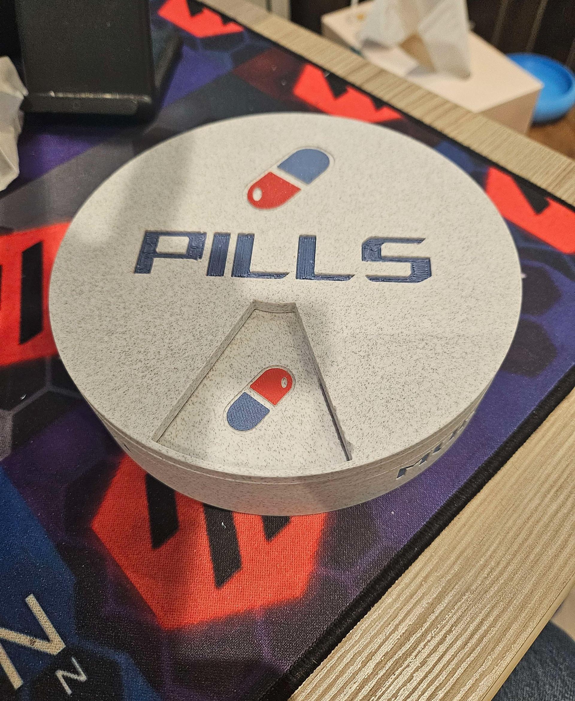 Seven-Day Magnetic Pill Organiser with Secure Locking Lid 3 Versions AM/PM - Great pill box - perfect for my needs.  Thanks, Paul - 3d model