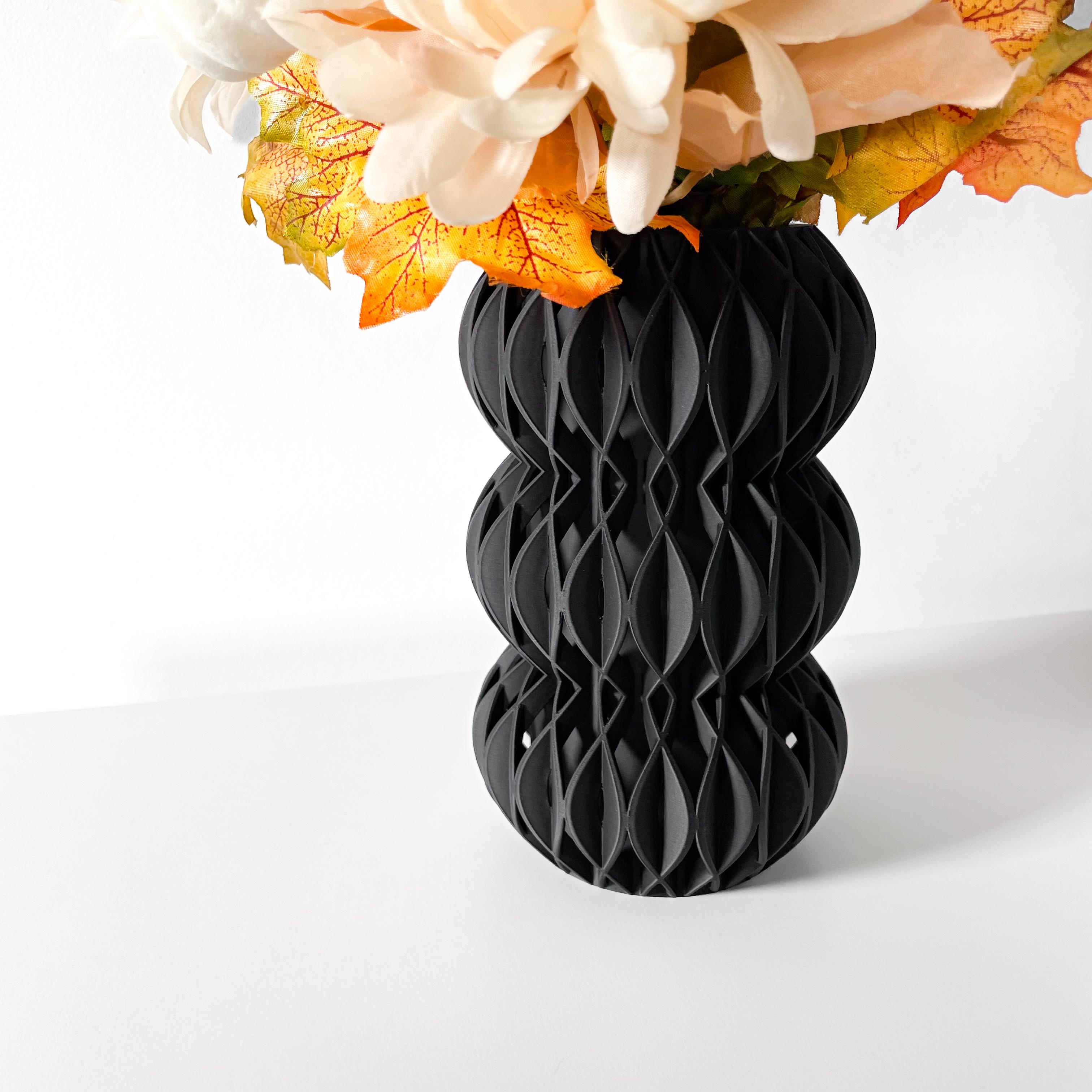 The Revan Vase, Modern and Unique Home Decor for Dried and Preserved Flower Arrangement  | STL File 3d model