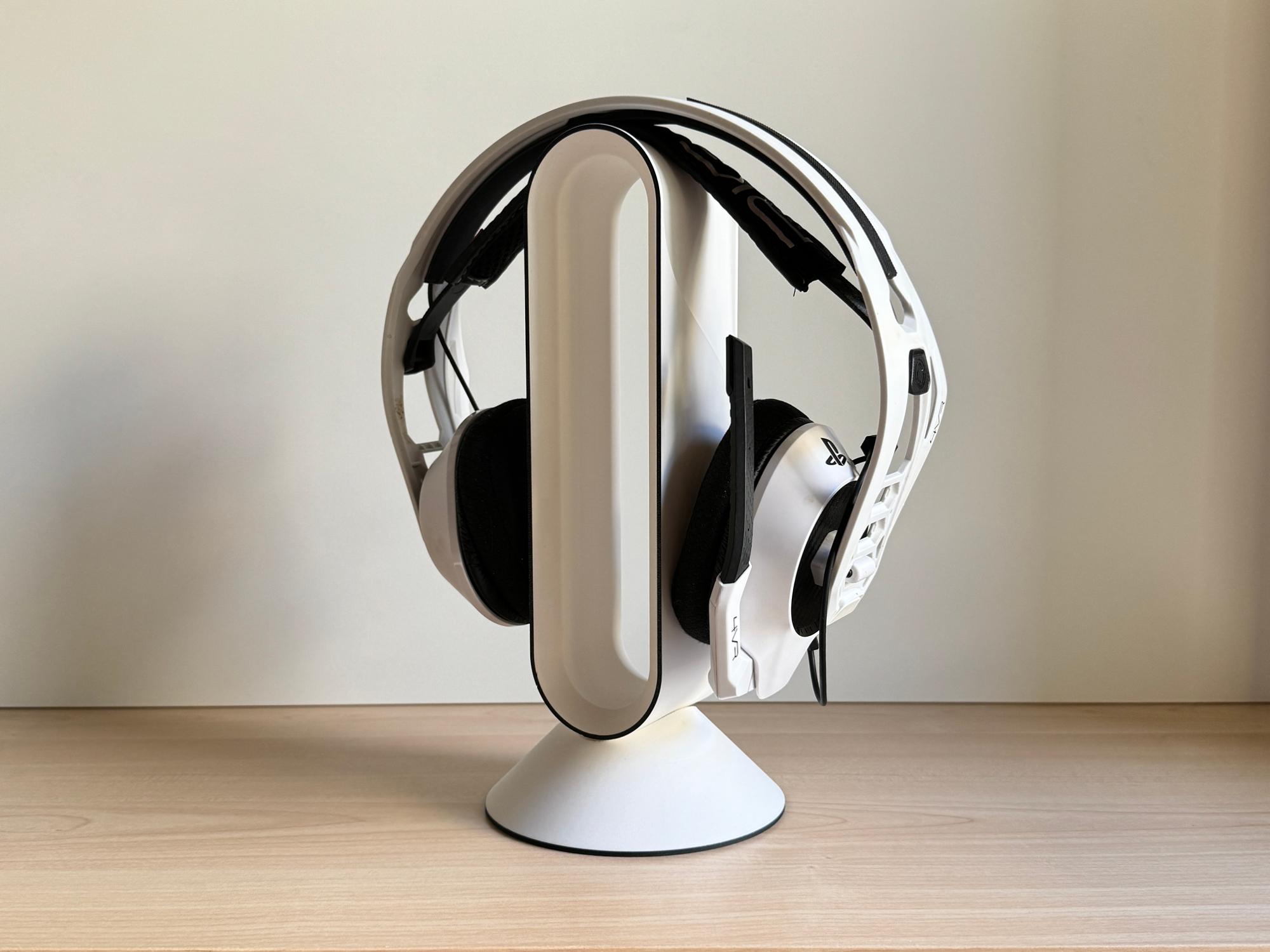 HALO, Headphone stand. 3d model