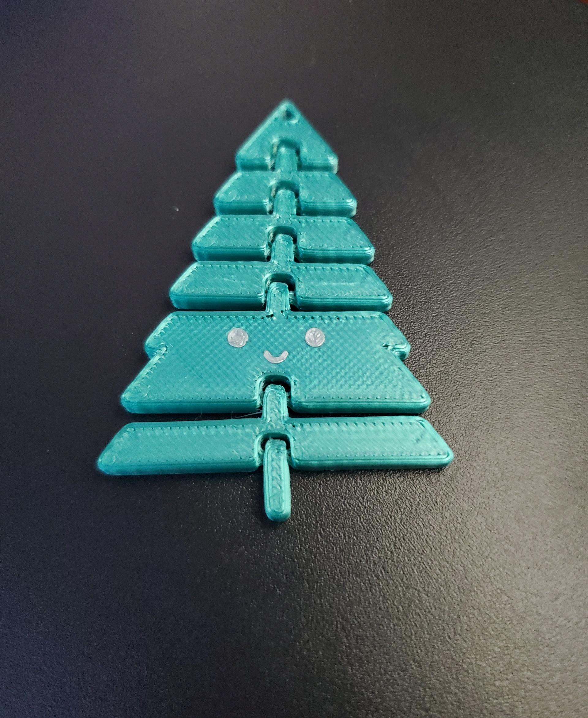 Articulated Kawaii Christmas Tree Keychain - Print in place fidget toy - 3mf - IEMAI silk emerald green - 3d model