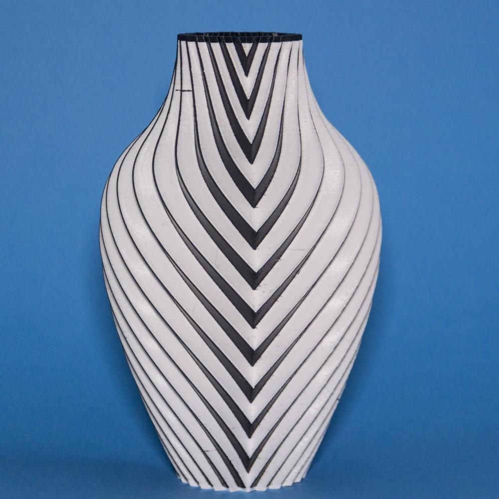 Chromatic Split Vase 3d model