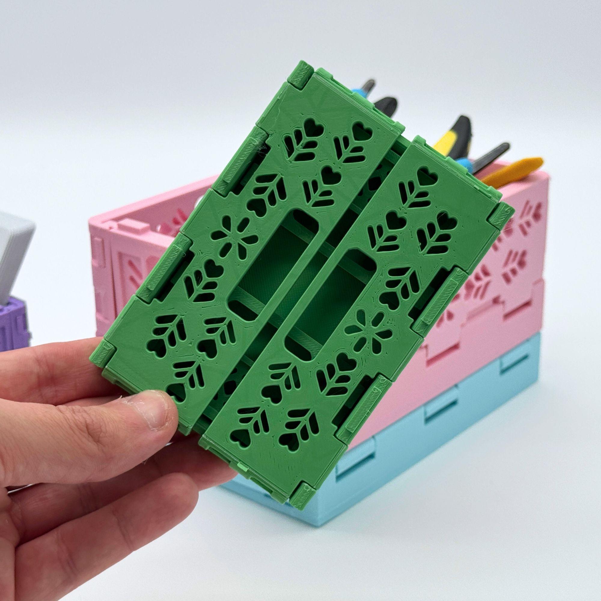 3D Printable Floral Foldable and Stackable Crates 3d model