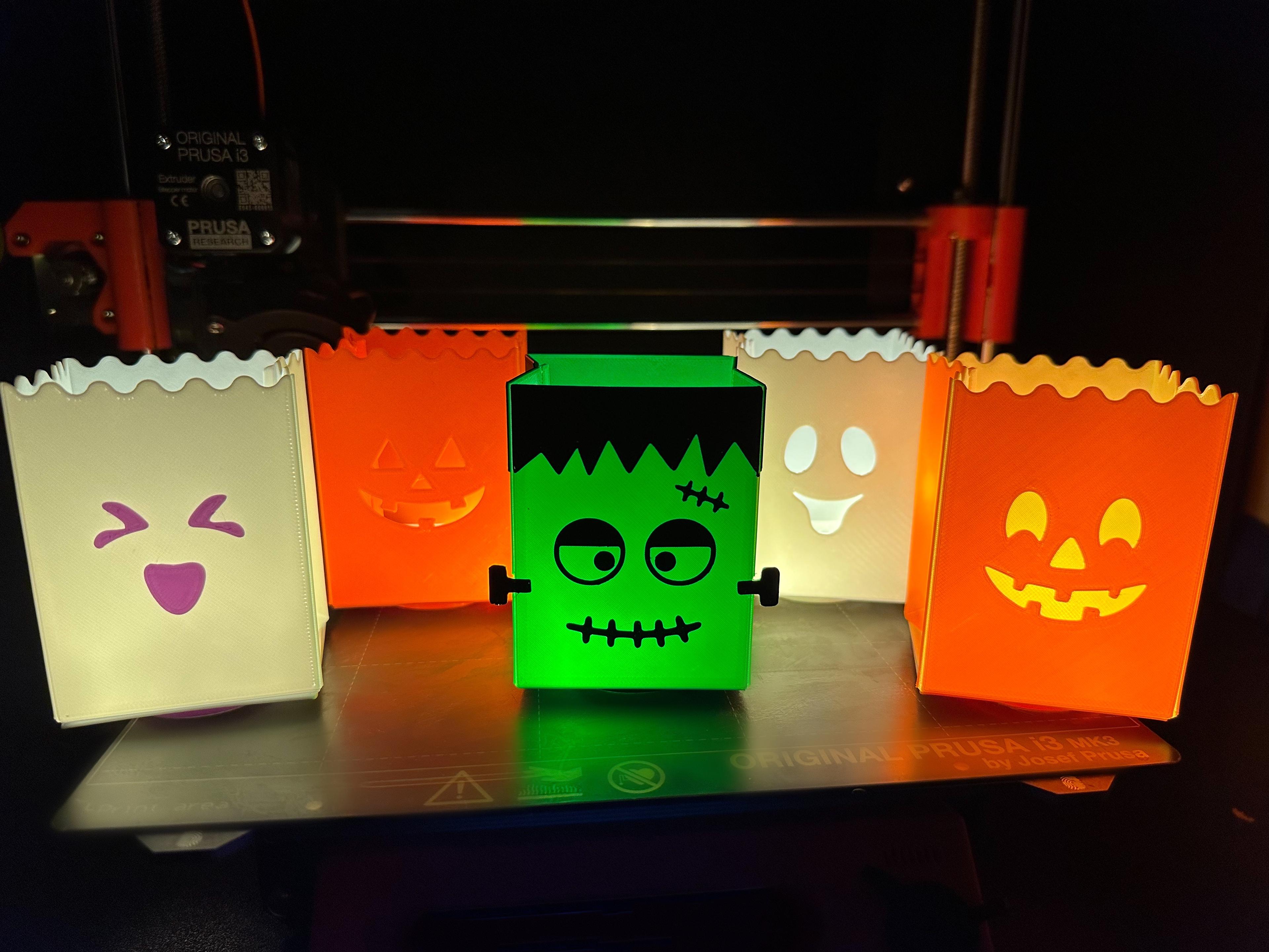 Mini Paper Bag Halloween Laterns (5 Styles) 3d model