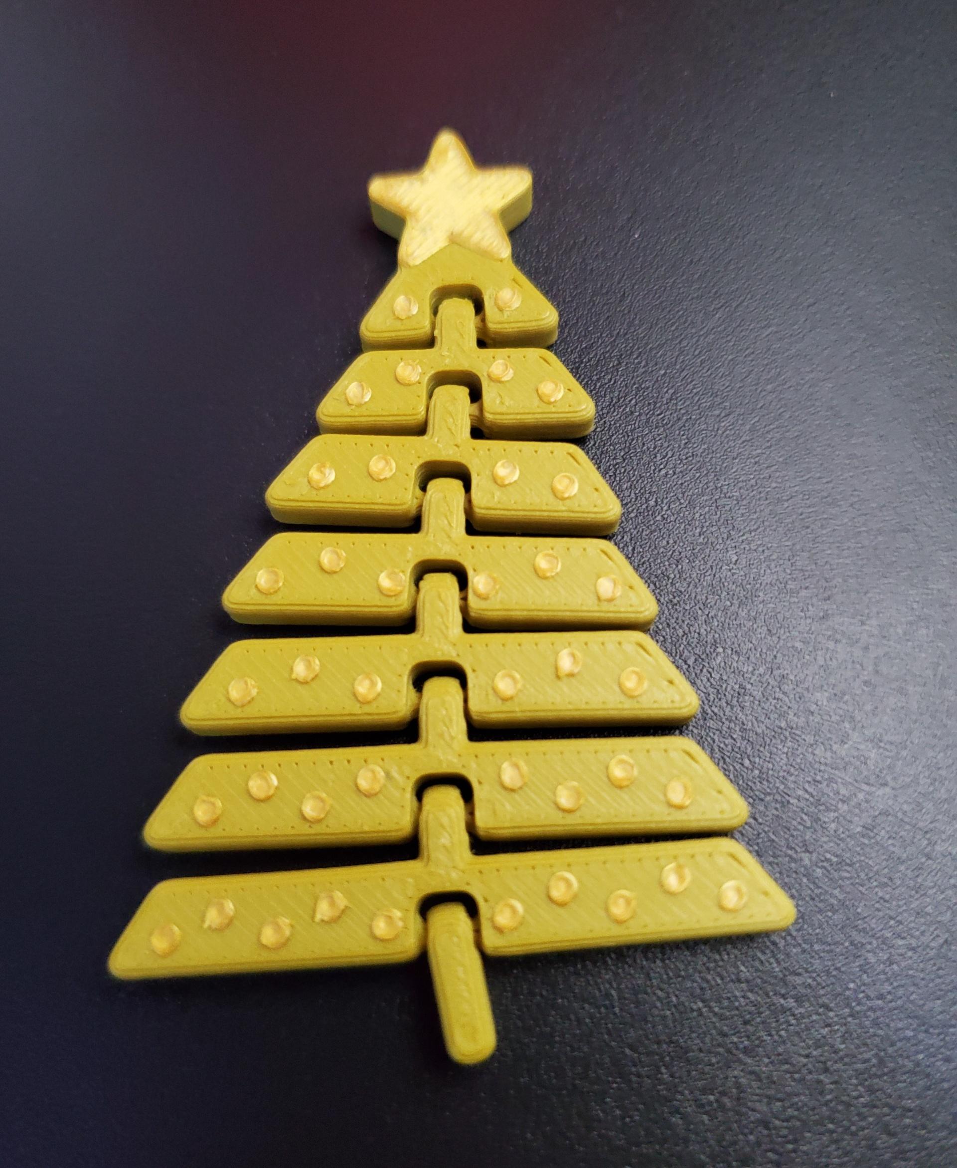 Articulated Christmas Tree with Star and Ornaments - Print in place fidget toys - 3mf - polyterra light army green - 3d model