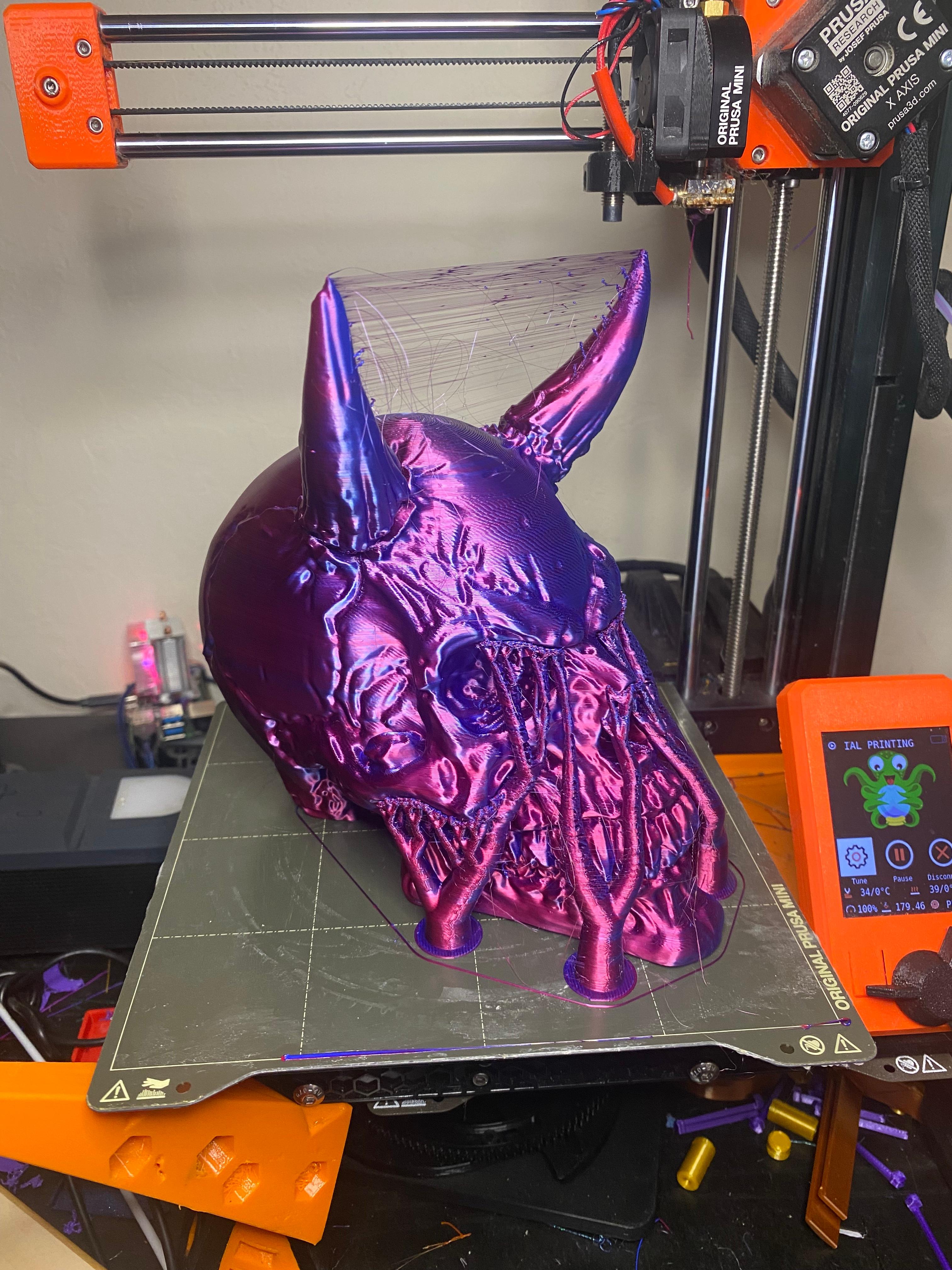 Demon Skull  - Done in Matterhackers Blue/Raspberry dichromatic filament. - 3d model