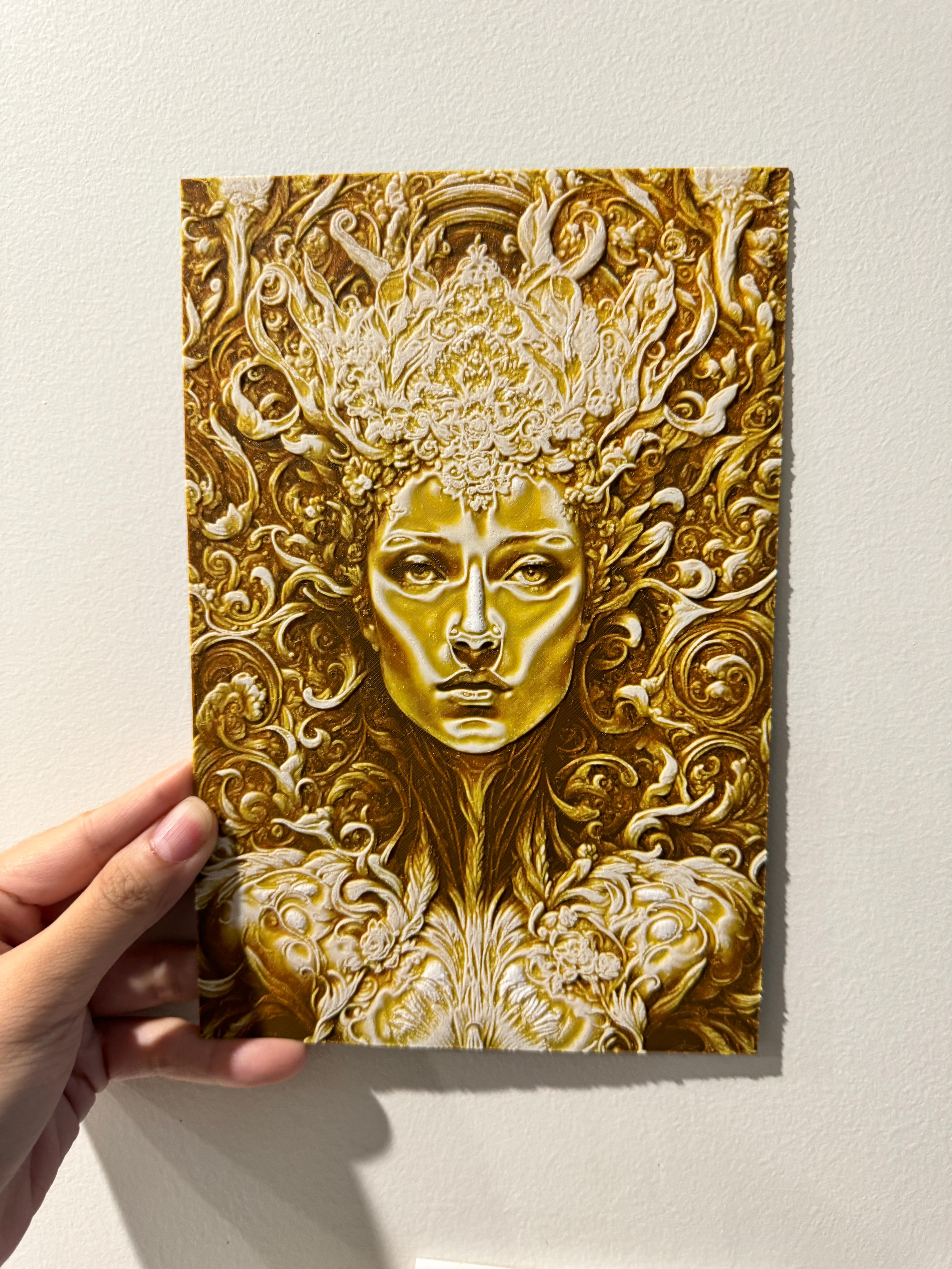 Gold Queen - HueForge Print 3d model