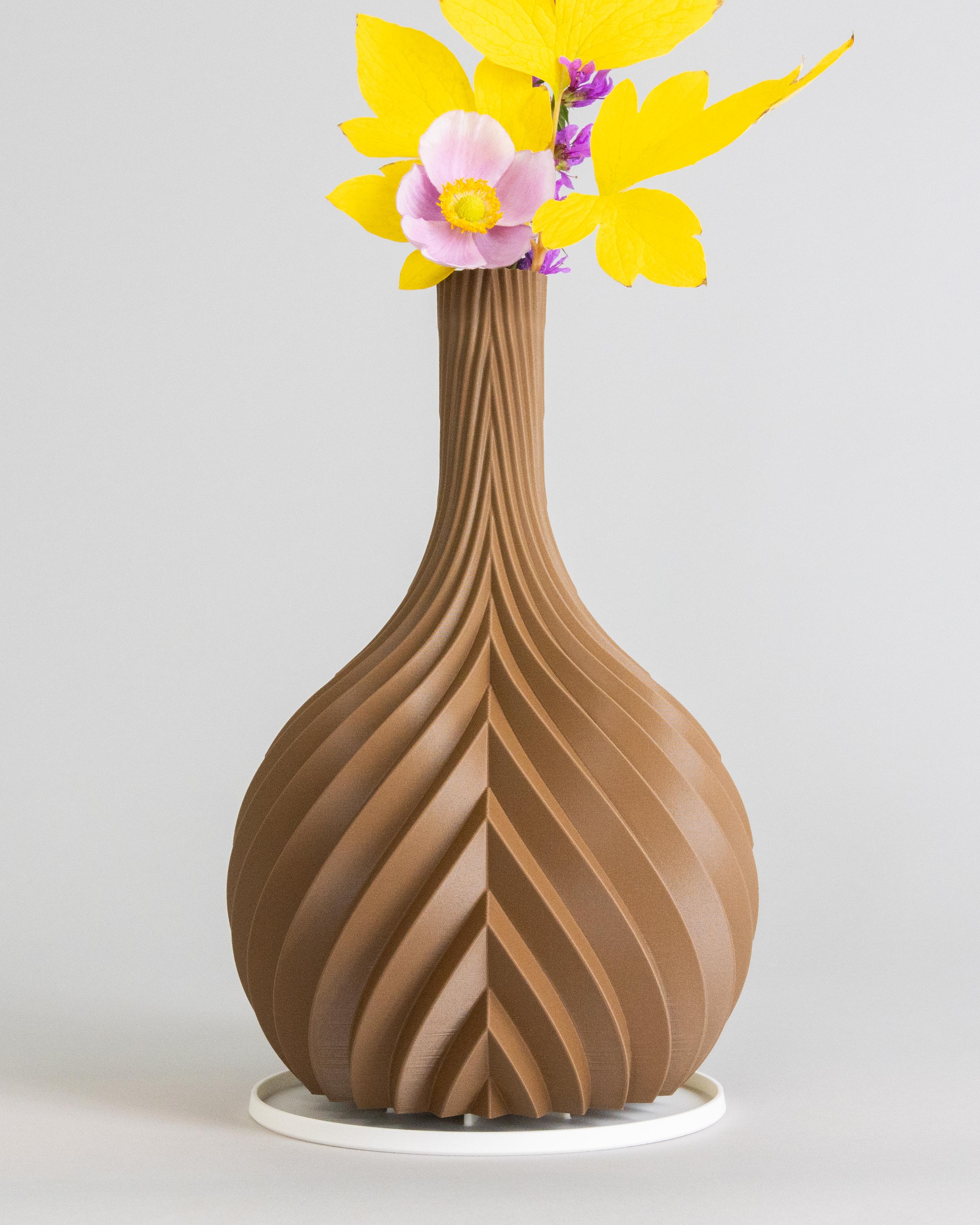 KROMATIK Vase 006 (2 versions) 3d model