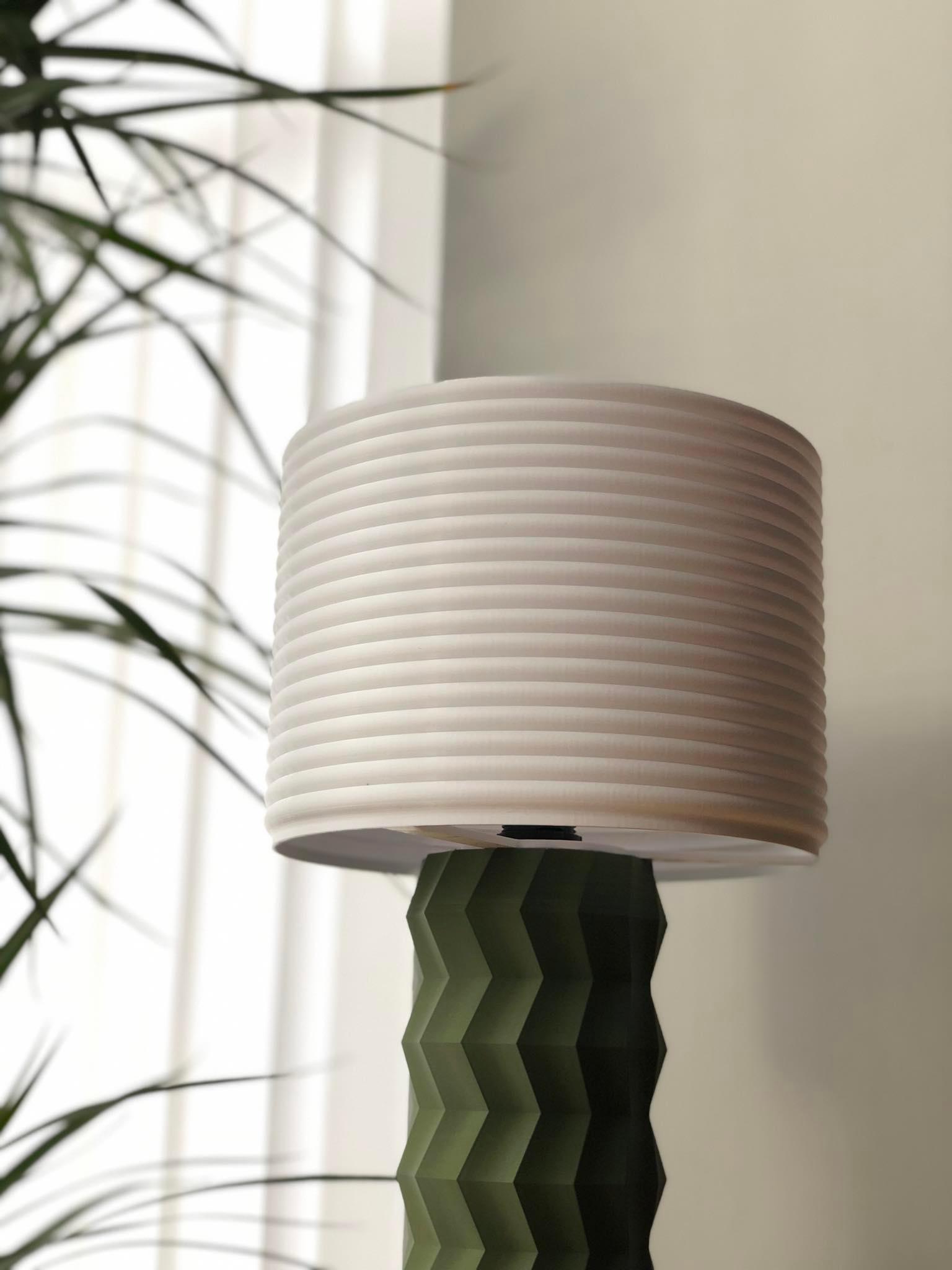 Modern Bedside/Table Lamp - Kukan 3d model