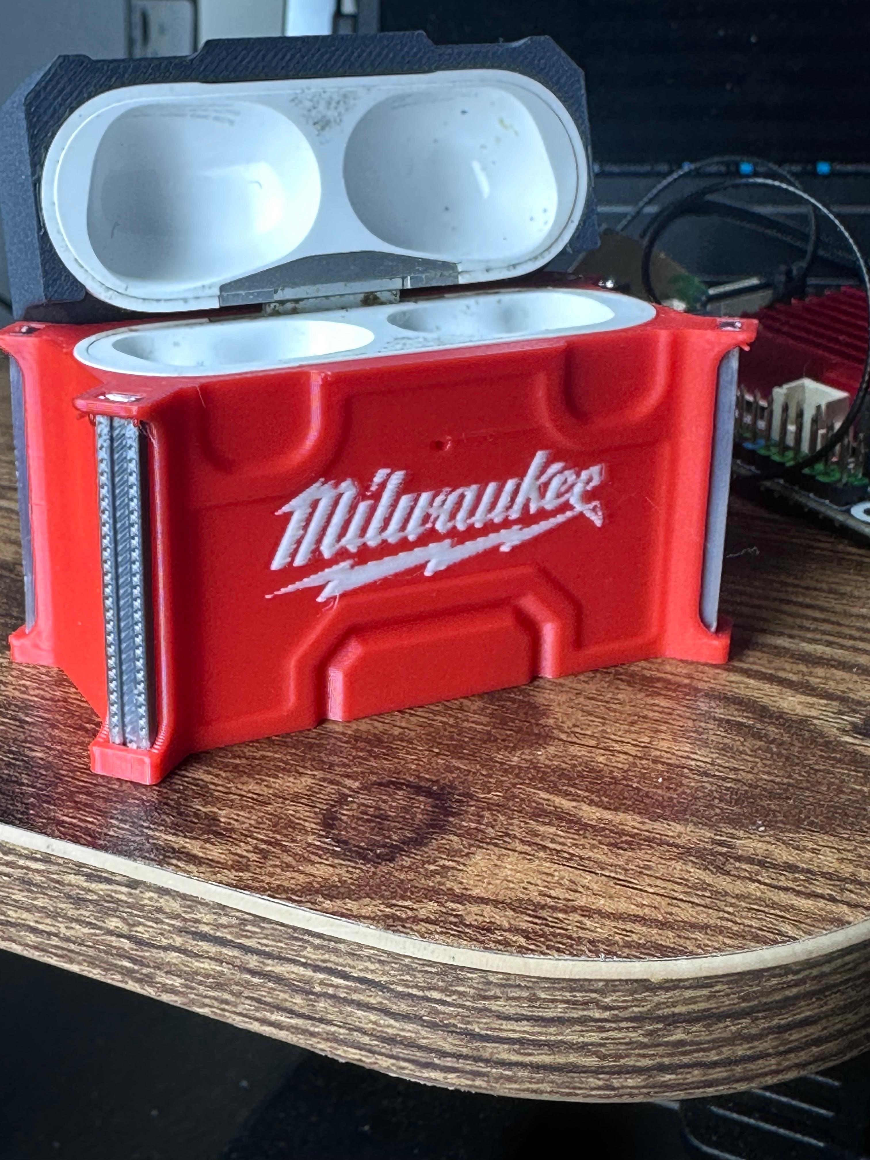 Milwaukee Packout, Airpod Pro Cases, Protect your Airpods, Practical, Fast, easy, fathers day 3d model