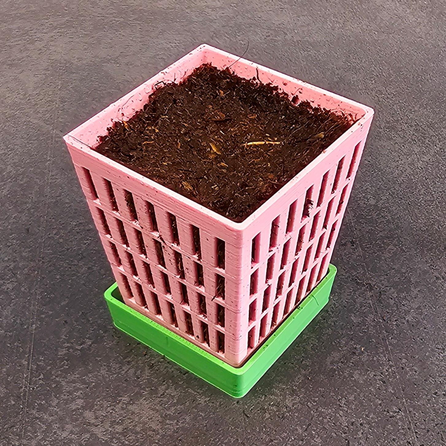 Plant Pot Sytem in Various Sizes for Seedlings and Plants up to 2 Liter 3d model