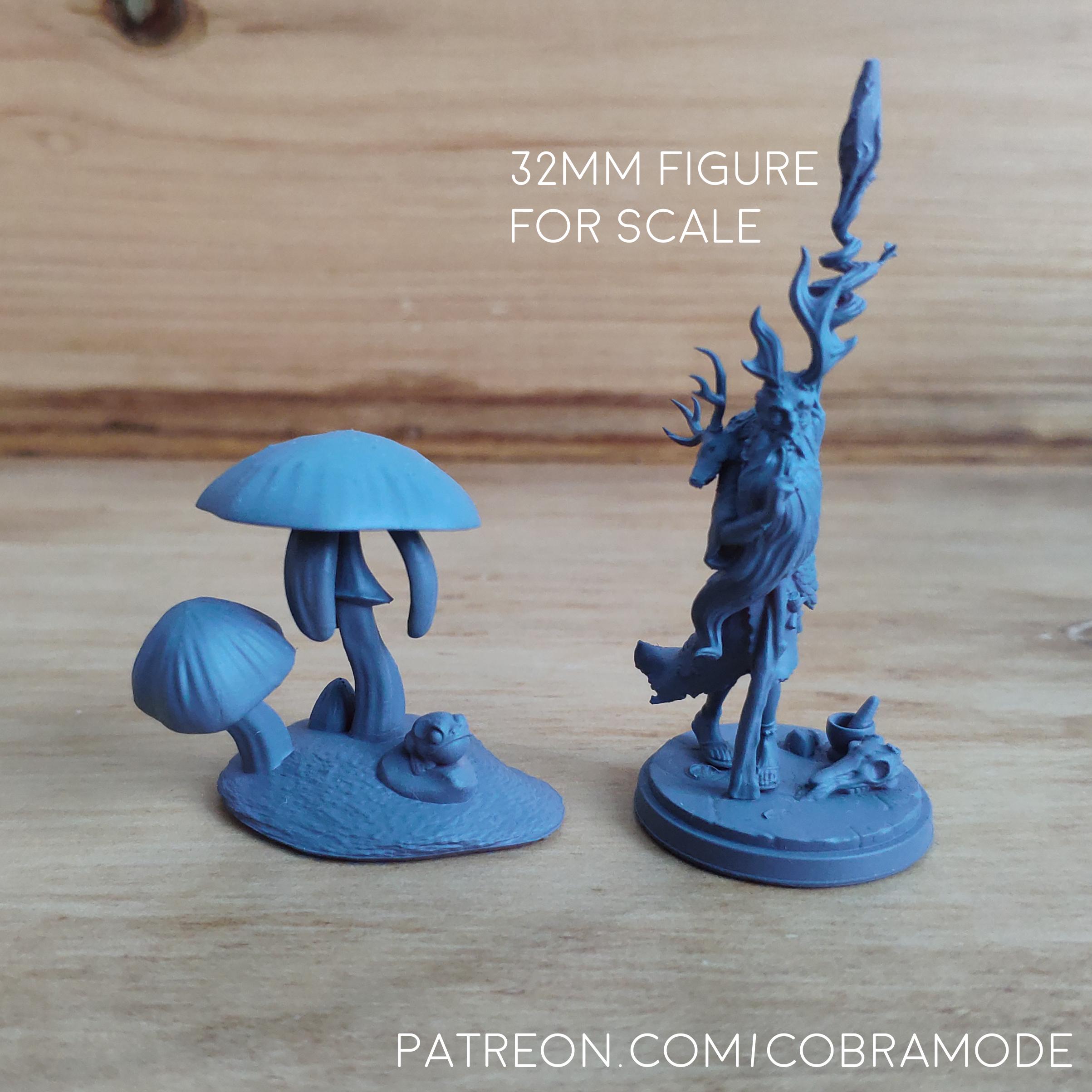 Mushroom and Tiny Frog Terrain Piece (Pre-Supported) 3d model