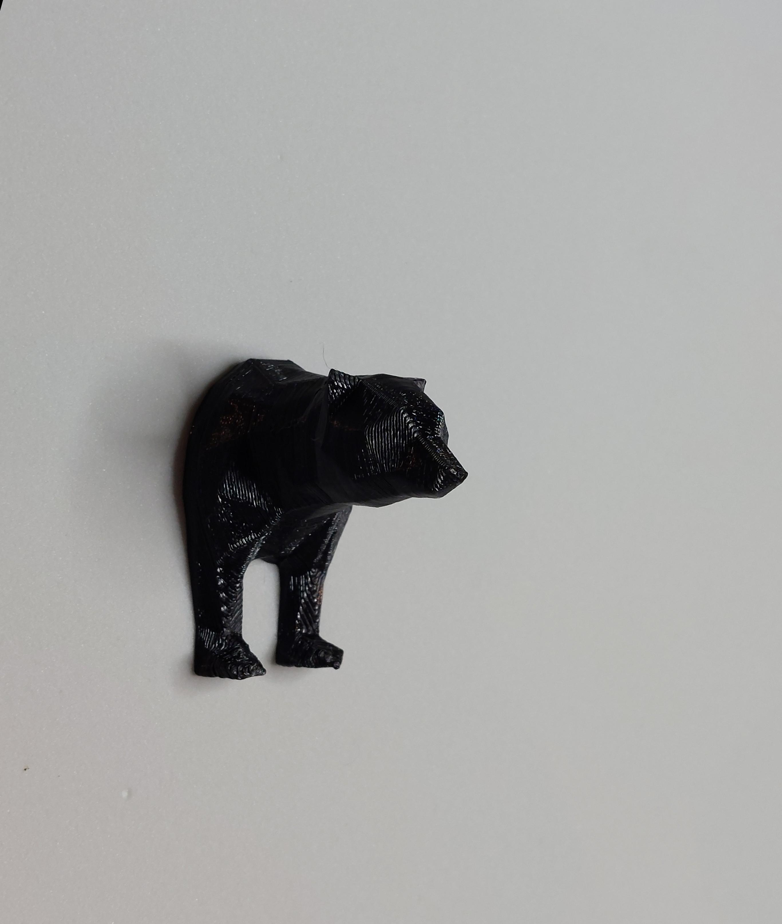 Low Poly Bear Fridge Magnet 3d model