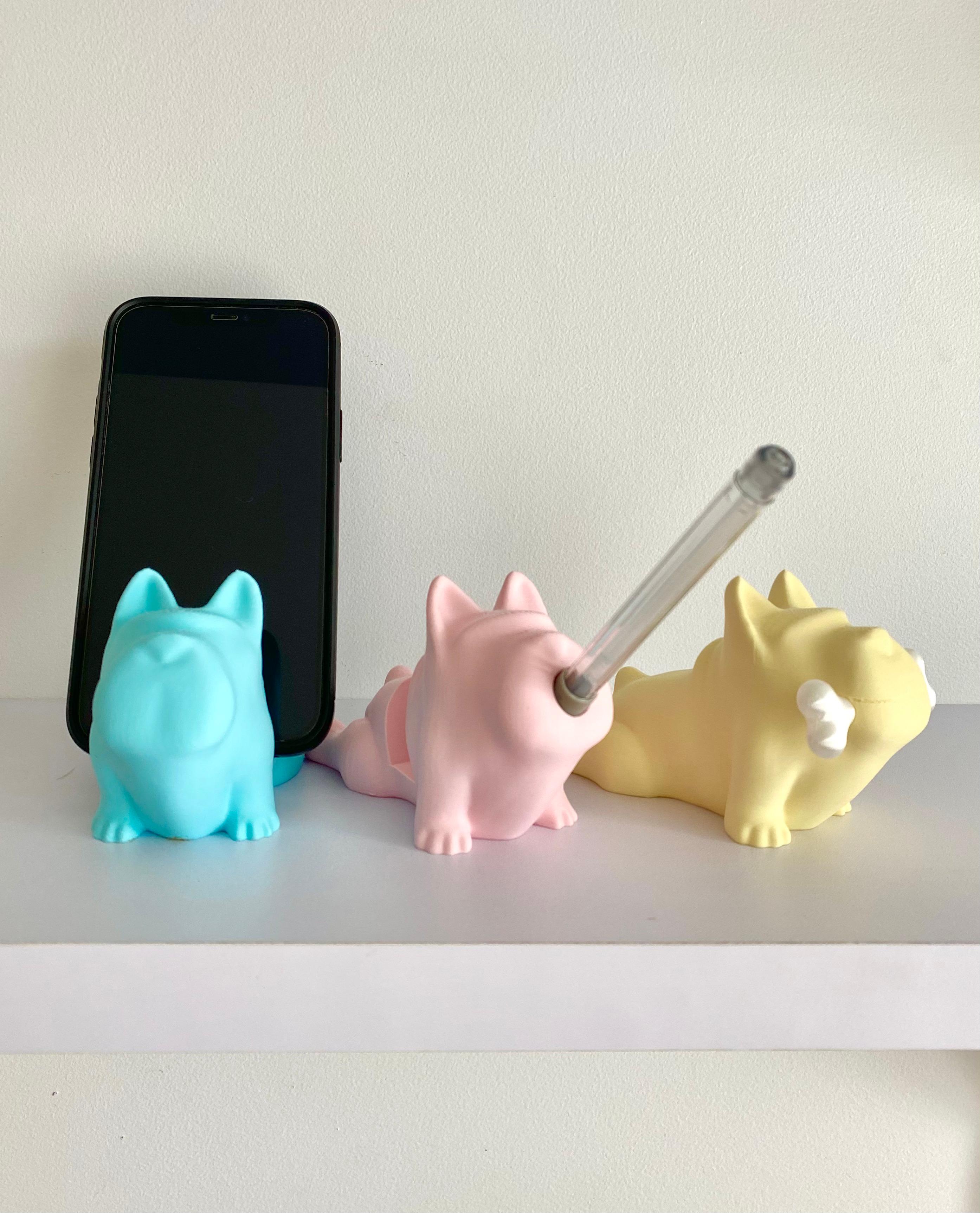Chubby Dogs Yoga Phone and Pencil Holder / Figurine / No Supports 3d model