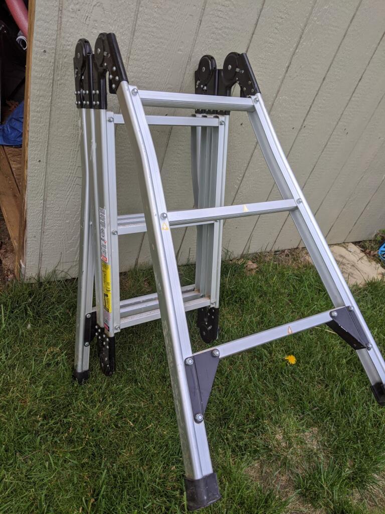 ladder foot - designed to fit this ladder - 3d model