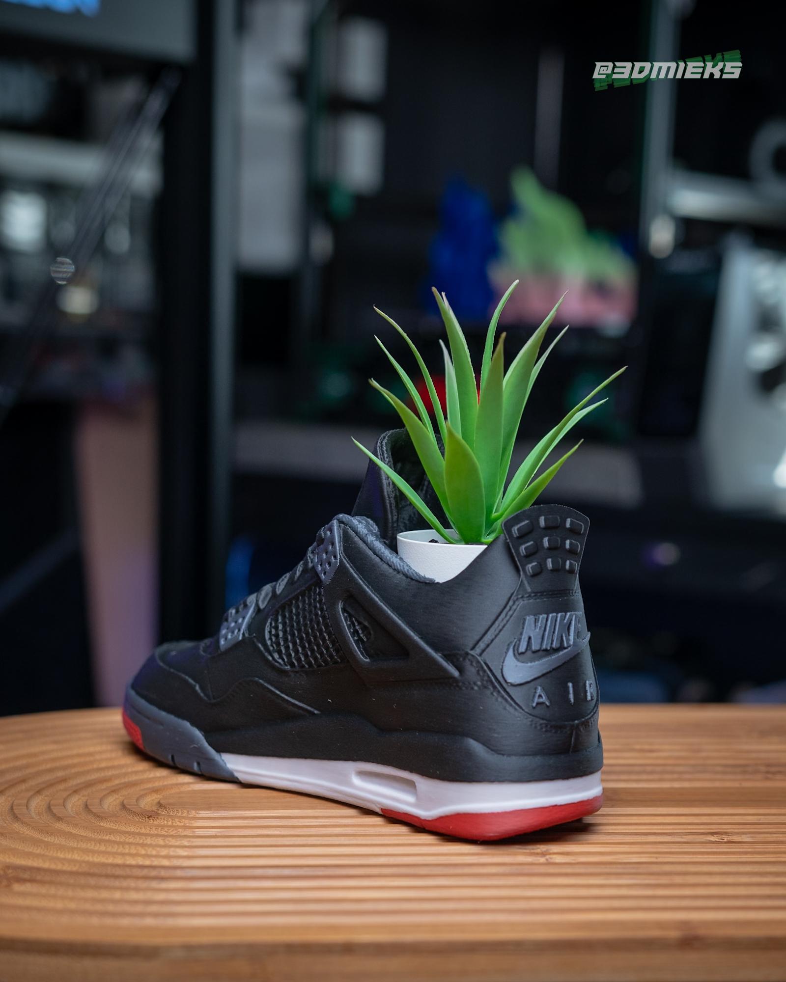 Jordan 4 Display / Mini Sneaker Planter 3d model