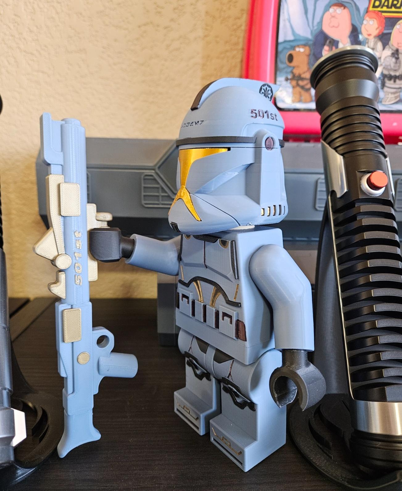 Clone Trooper - Phase I (9 inch brick figure, NO MMU/AMS, NO supports, NO glue) - Great models, even more fun to print. I modded mine into a "501st Senate Trooper". Granted Senate Guards aren't troopers or in the 501st. And, similar stuff for the 501st Clone Troopers. Just a fun idea I came up with. - 3d model