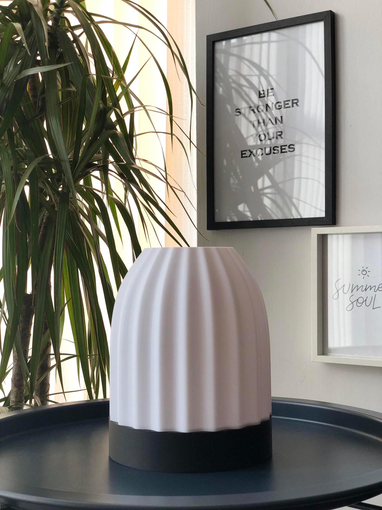Modern Bedside/Table Lamp - Cactus 3d model