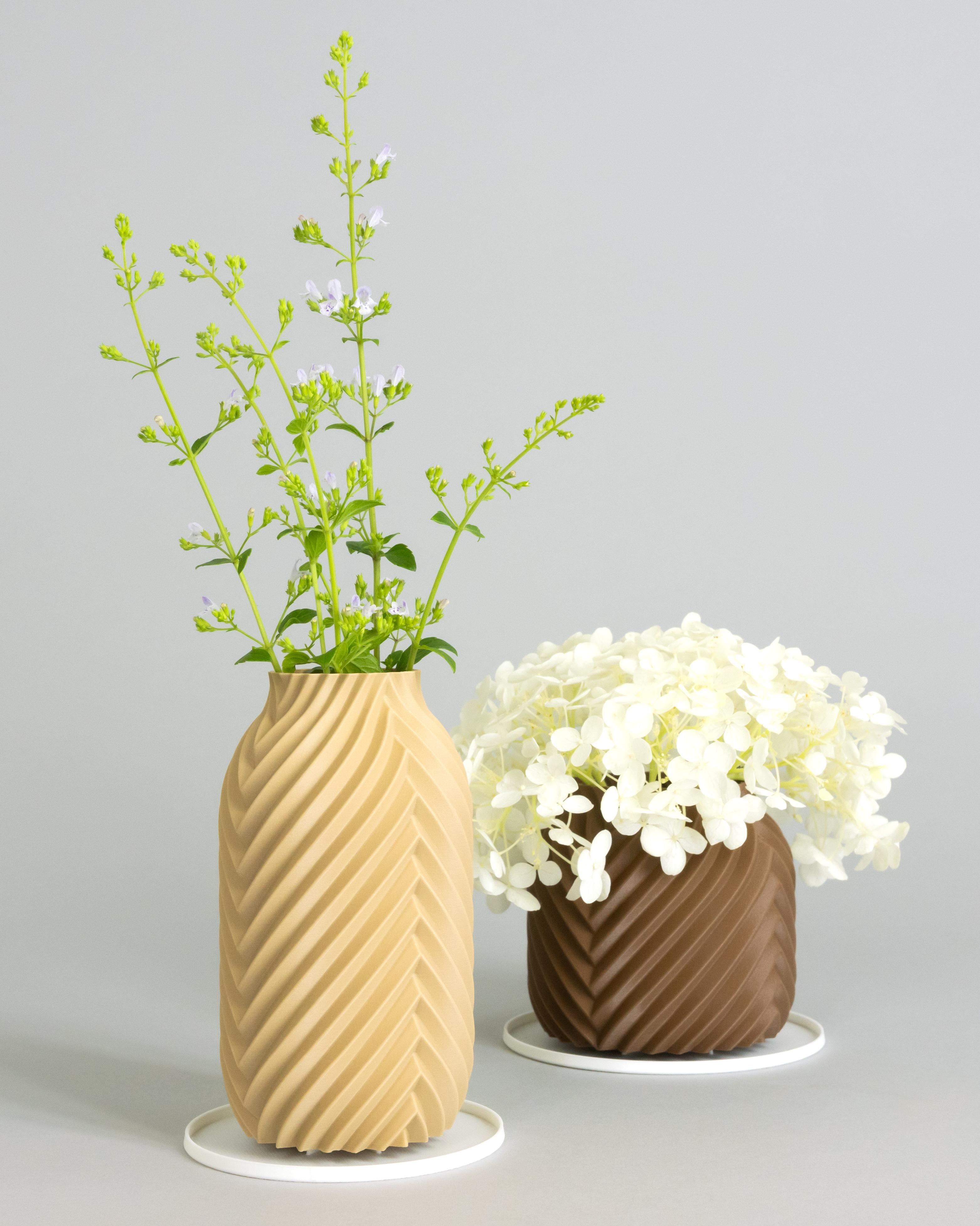 *FREEBIE* KROMATIK Vase 005 (2 versions) 3d model