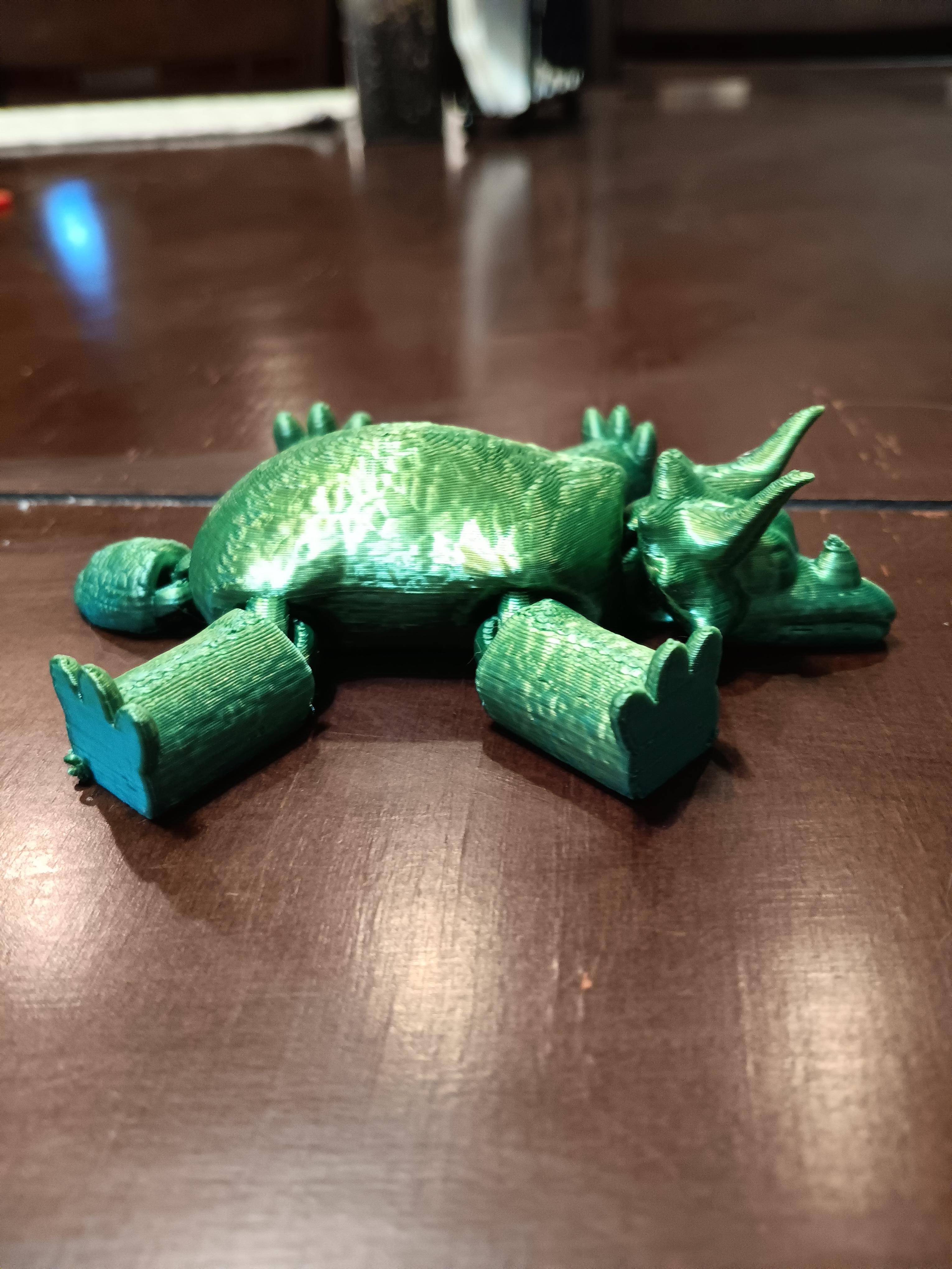 Flexi Triceratops fidget toy - print in place - stands on its own  3d model