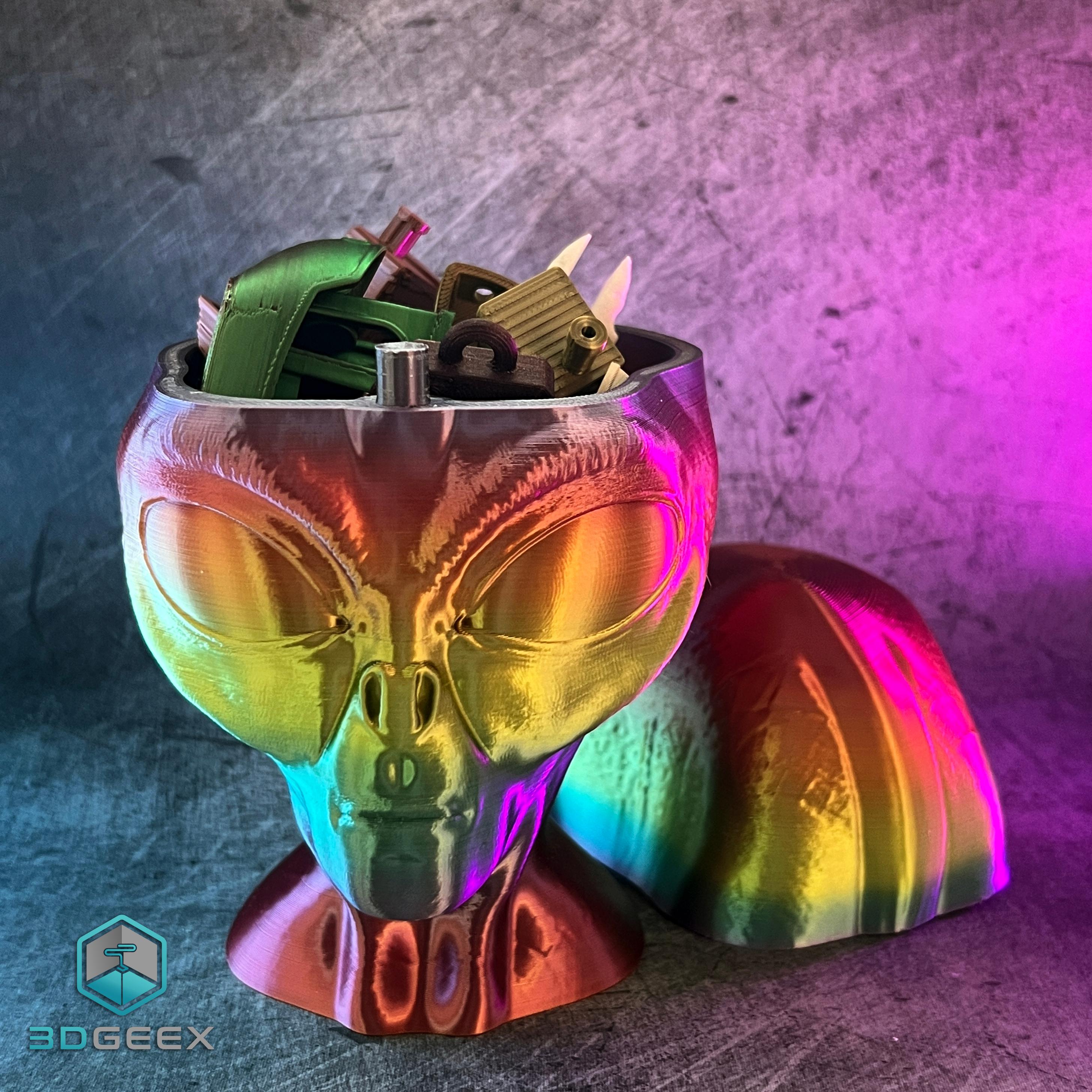 Alien Head Secret Storage / Vase 3d model