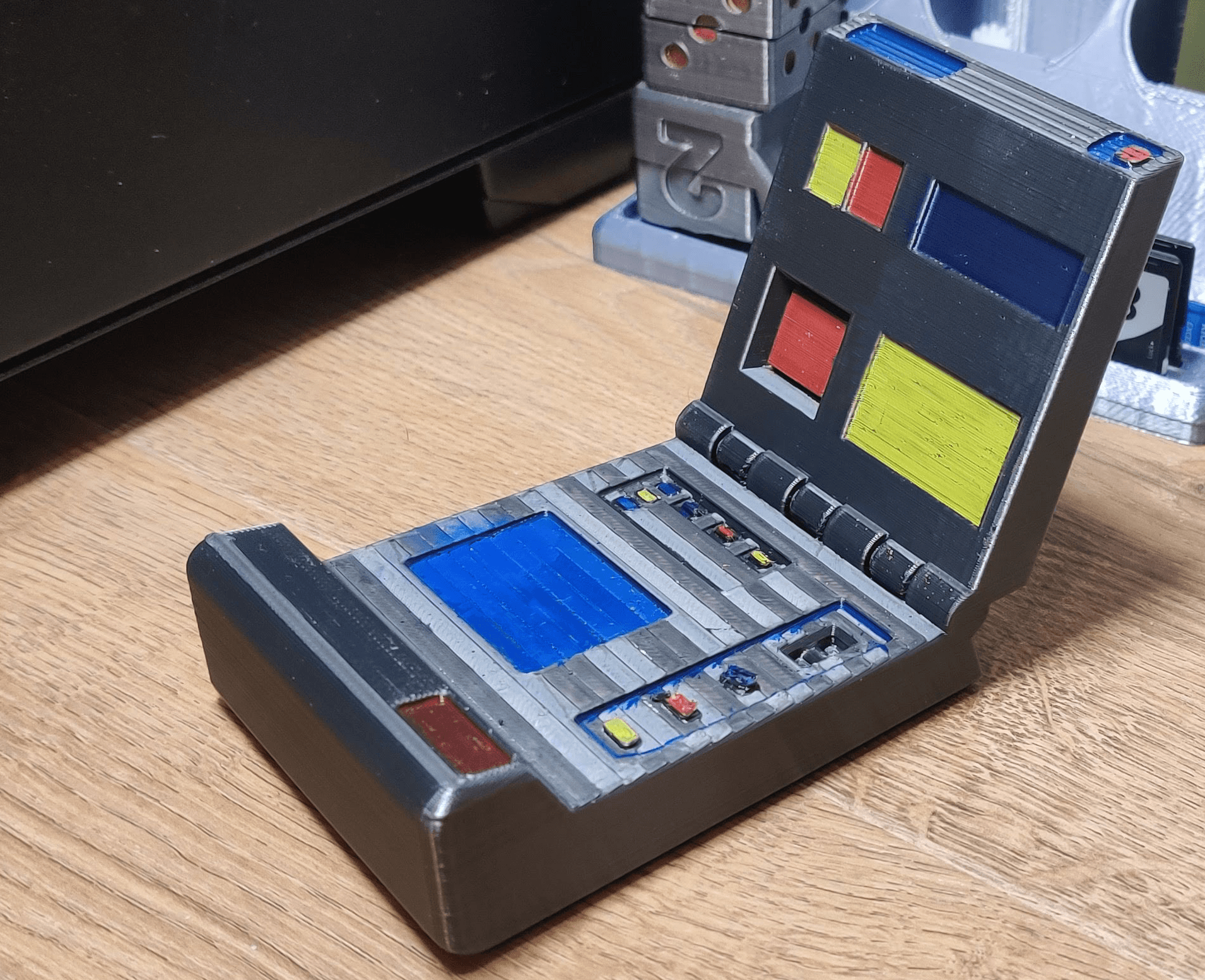 Hinged Star Trek Tricorder (print in place) 3d model
