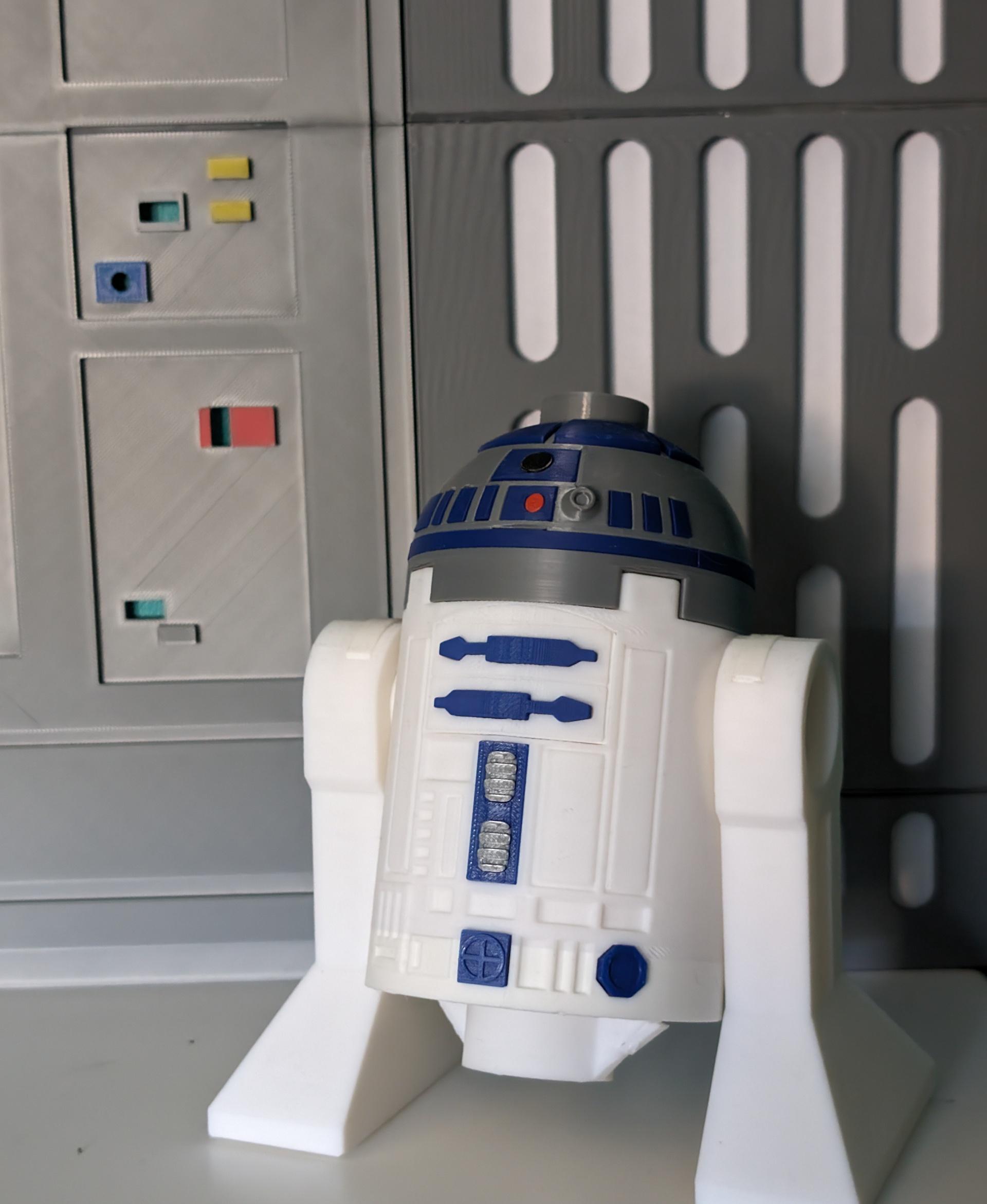 R2-D2 (6:1 LEGO-inspired brick figure, NO MMU/AMS, NO supports, NO glue) - Beep Boop Beep

First model I printed absolutely amazing. - 3d model