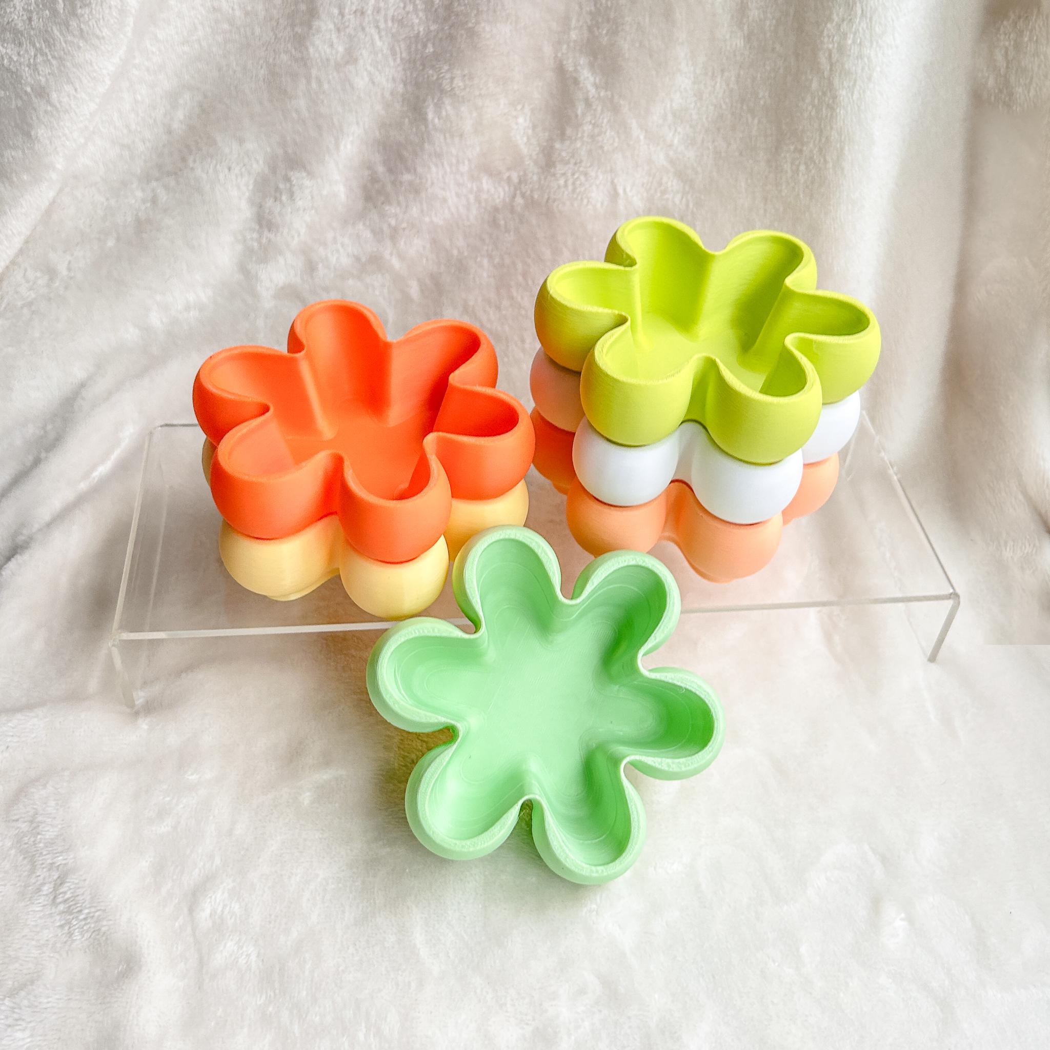 Groovy 70s Stackable Flower Tray: Color 3d model