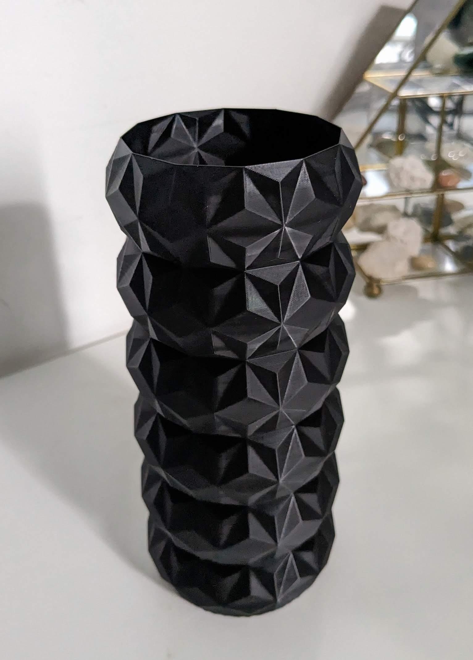 Low poly Vase "off road tire" 3d model