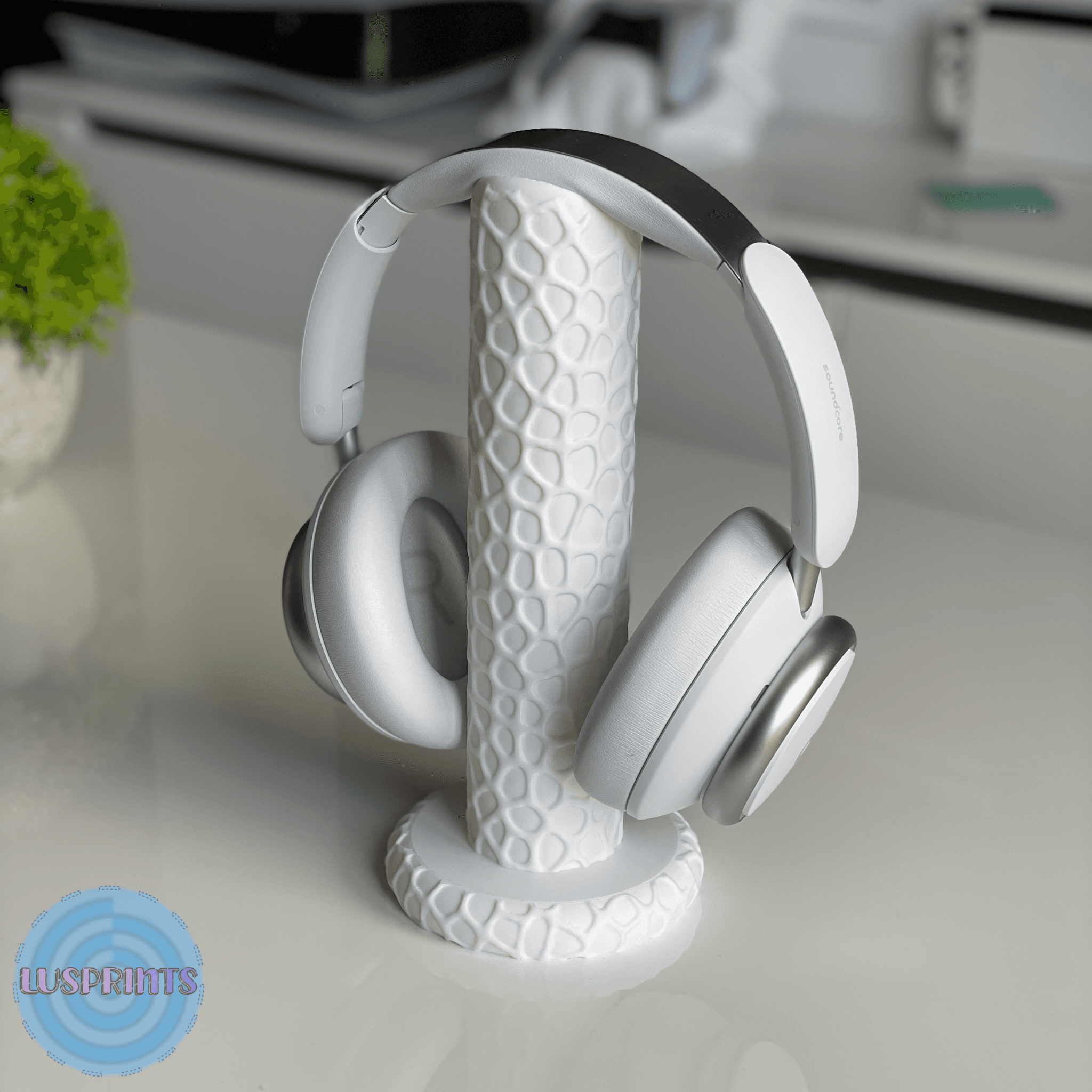 Voronoi Headphone Stand 3d model