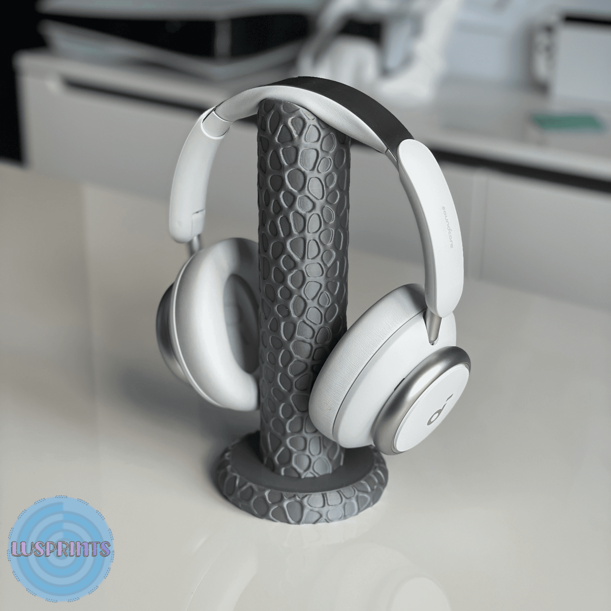 Voronoi Headphone Stand 3d model
