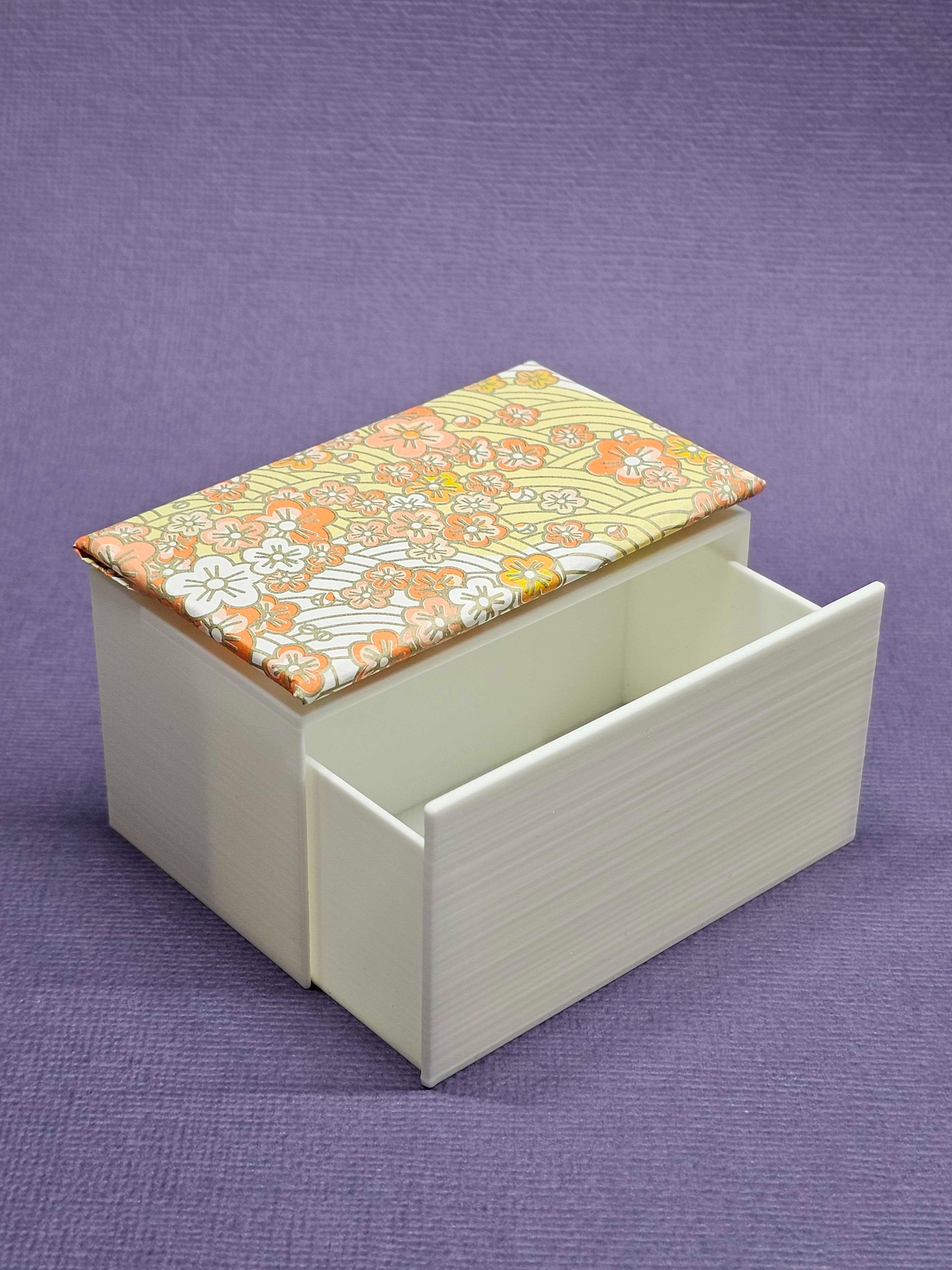 Clip-on handles for miniature storage box | 1:12 scale dollhouse furniture 3d model