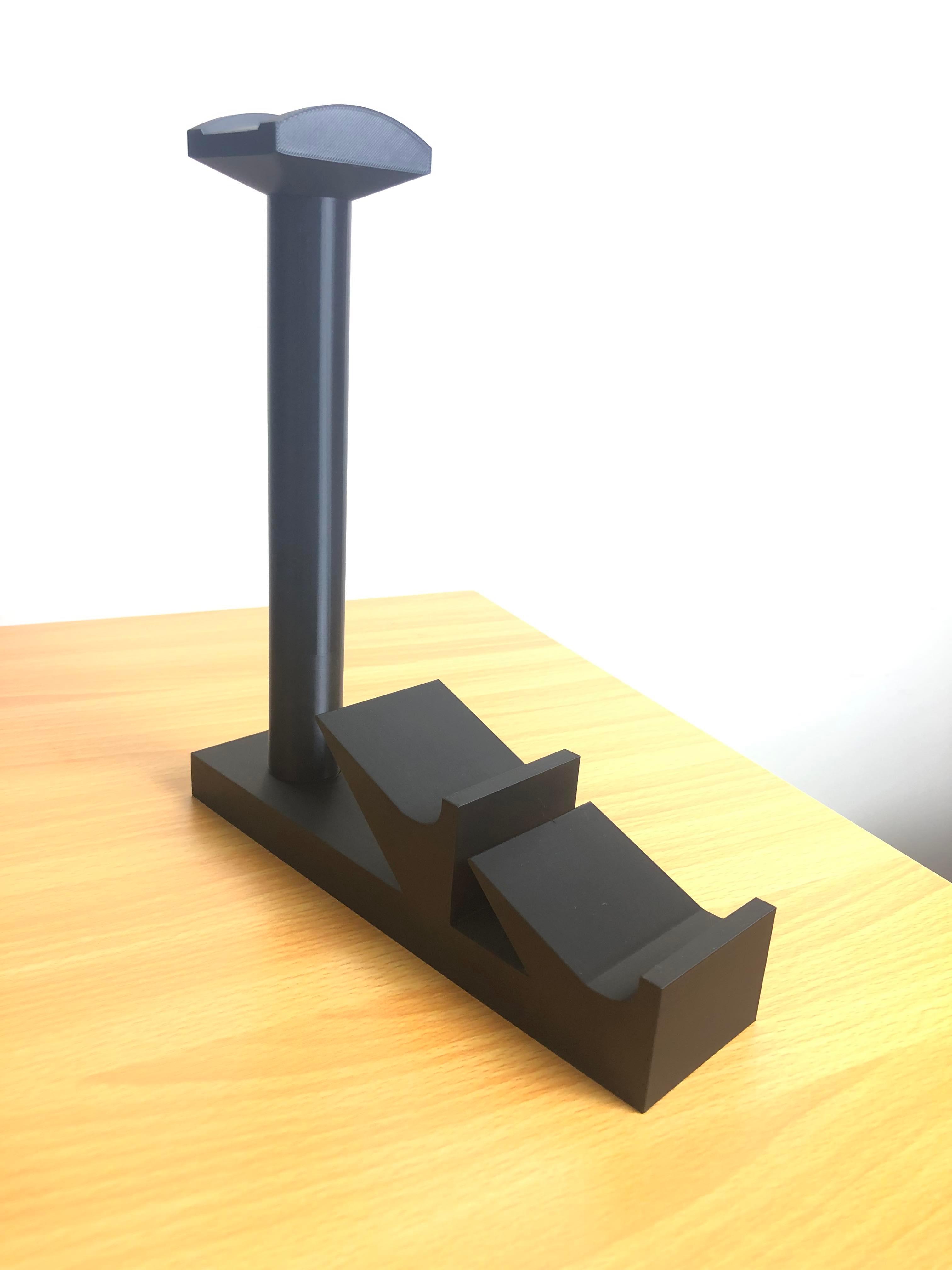Headset and (2) Controller Stand  3d model