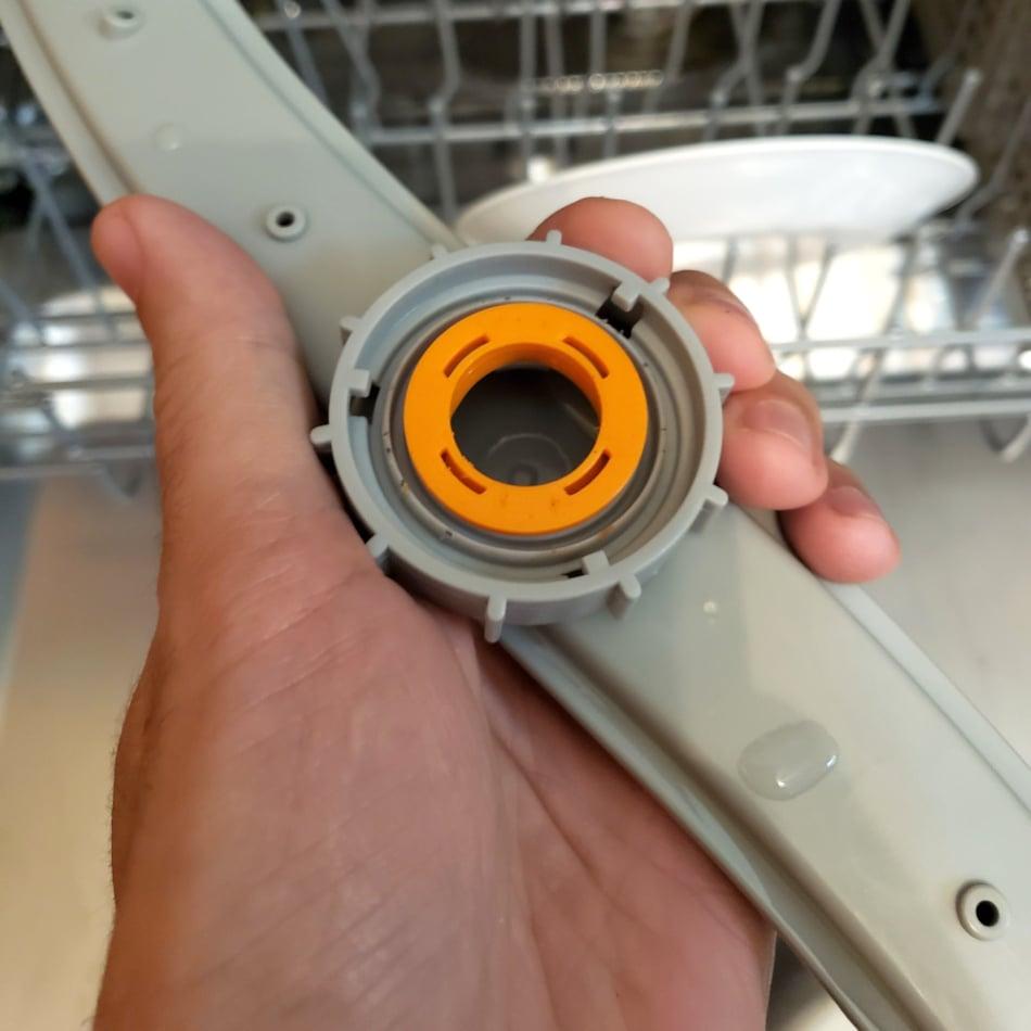 Frigidaire Dishwasher Middle Sprayer Clip 3d model