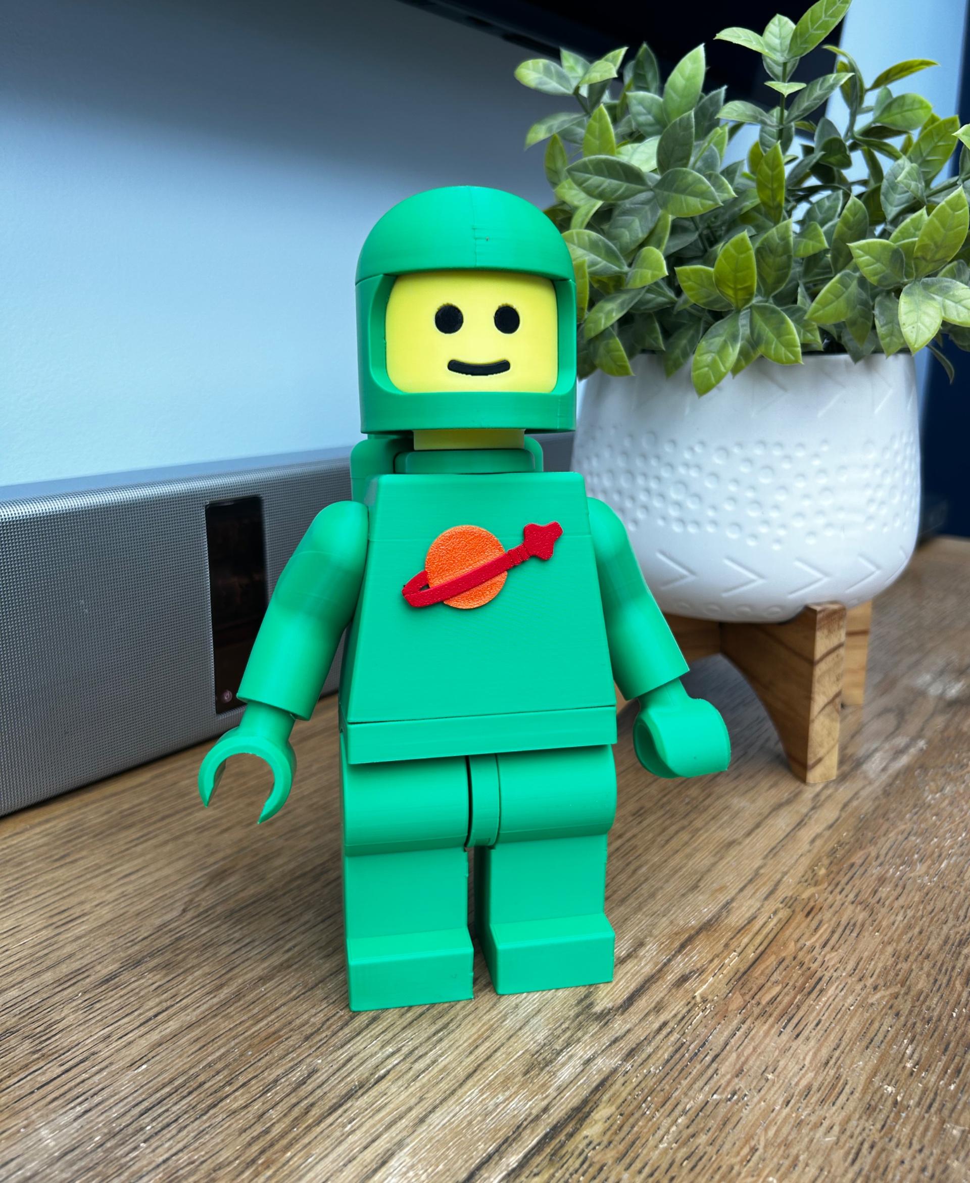Classic Spaceman (6:1 LEGO-inspired brick figure, NO MMU/AMS, NO supports, NO glue) 3d model