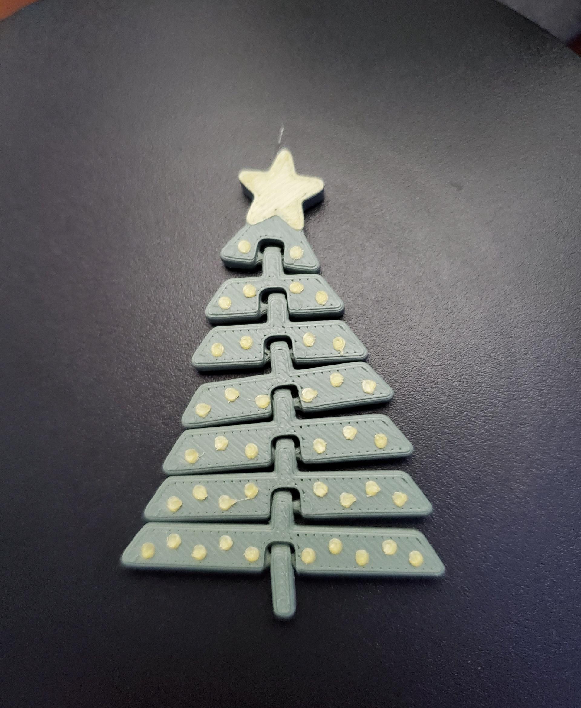 Articulated Christmas Tree with Star and Ornaments - Print in place fidget toys - 3mf - polyterra muted green - 3d model